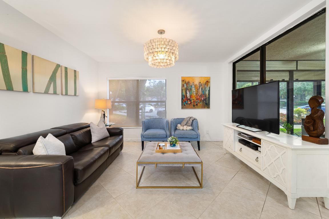 APPLEWOOD VILLAGE III-B CONDO - Residential