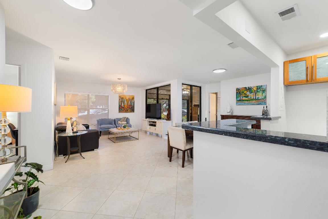 APPLEWOOD VILLAGE III-B CONDO - Residential