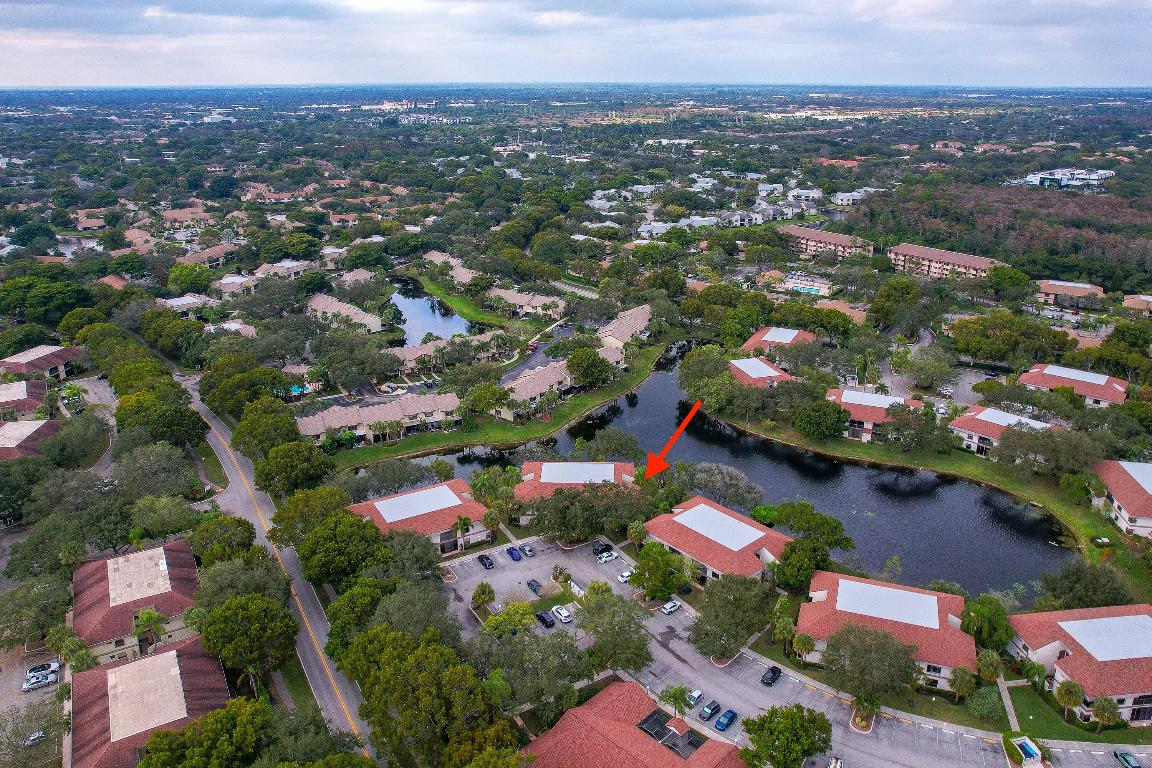 APPLEWOOD VILLAGE III-B CONDO - Residential