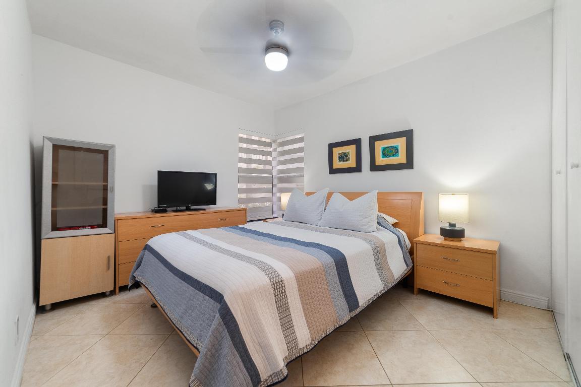 APPLEWOOD VILLAGE III-B CONDO - Residential