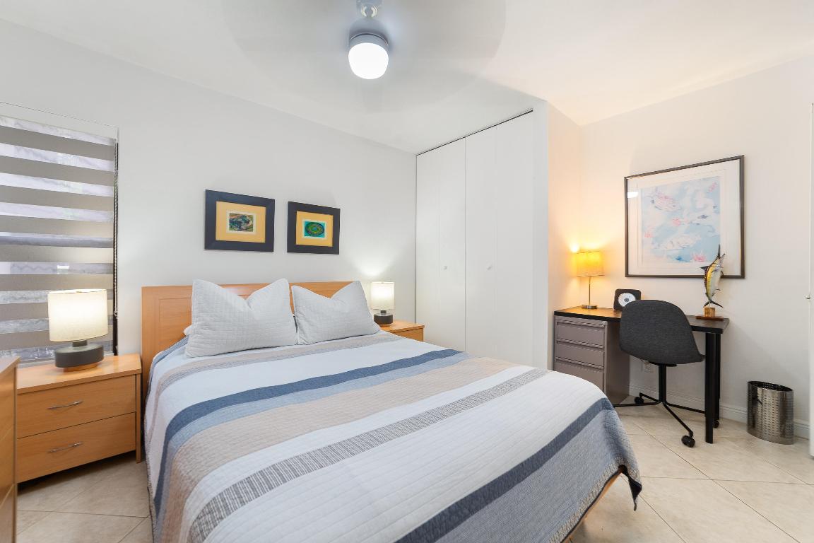 APPLEWOOD VILLAGE III-B CONDO - Residential