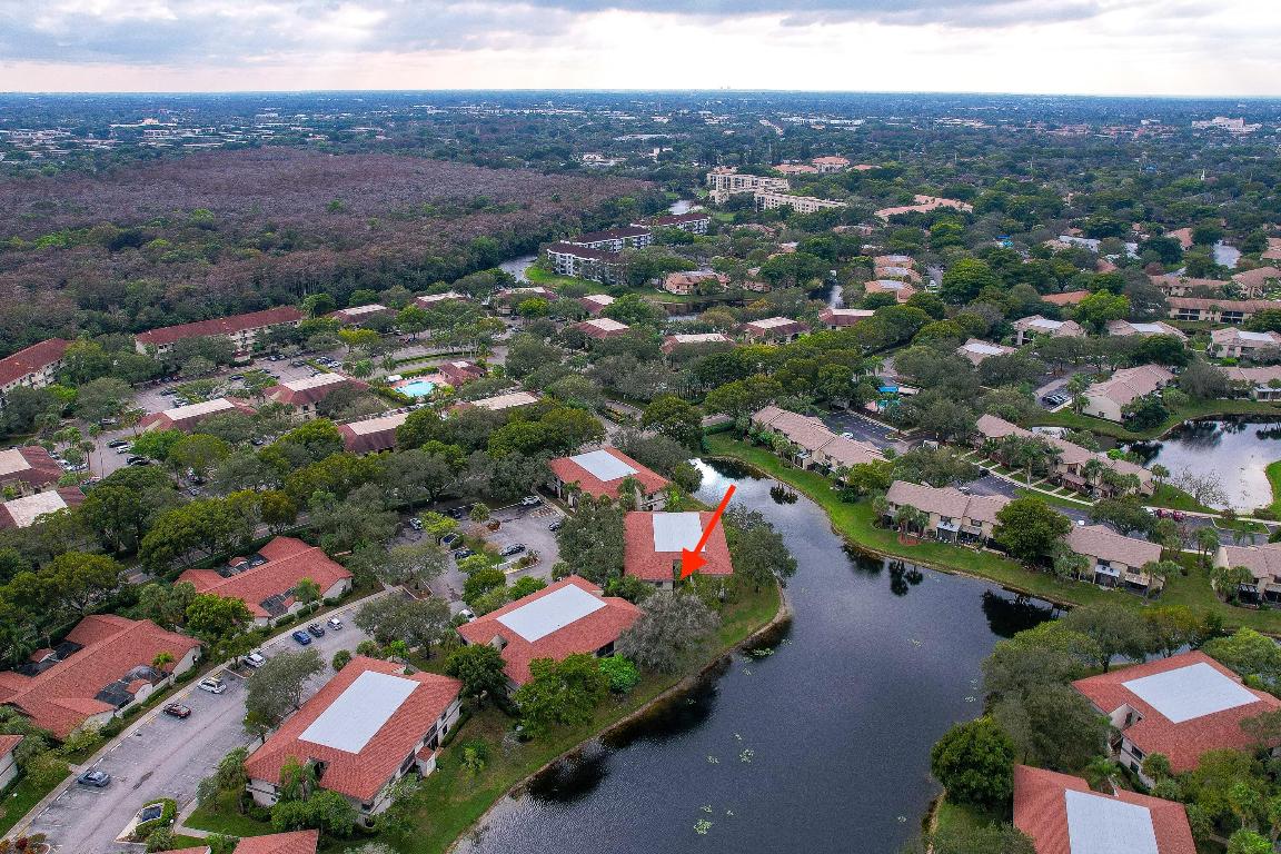 APPLEWOOD VILLAGE III-B CONDO - Residential