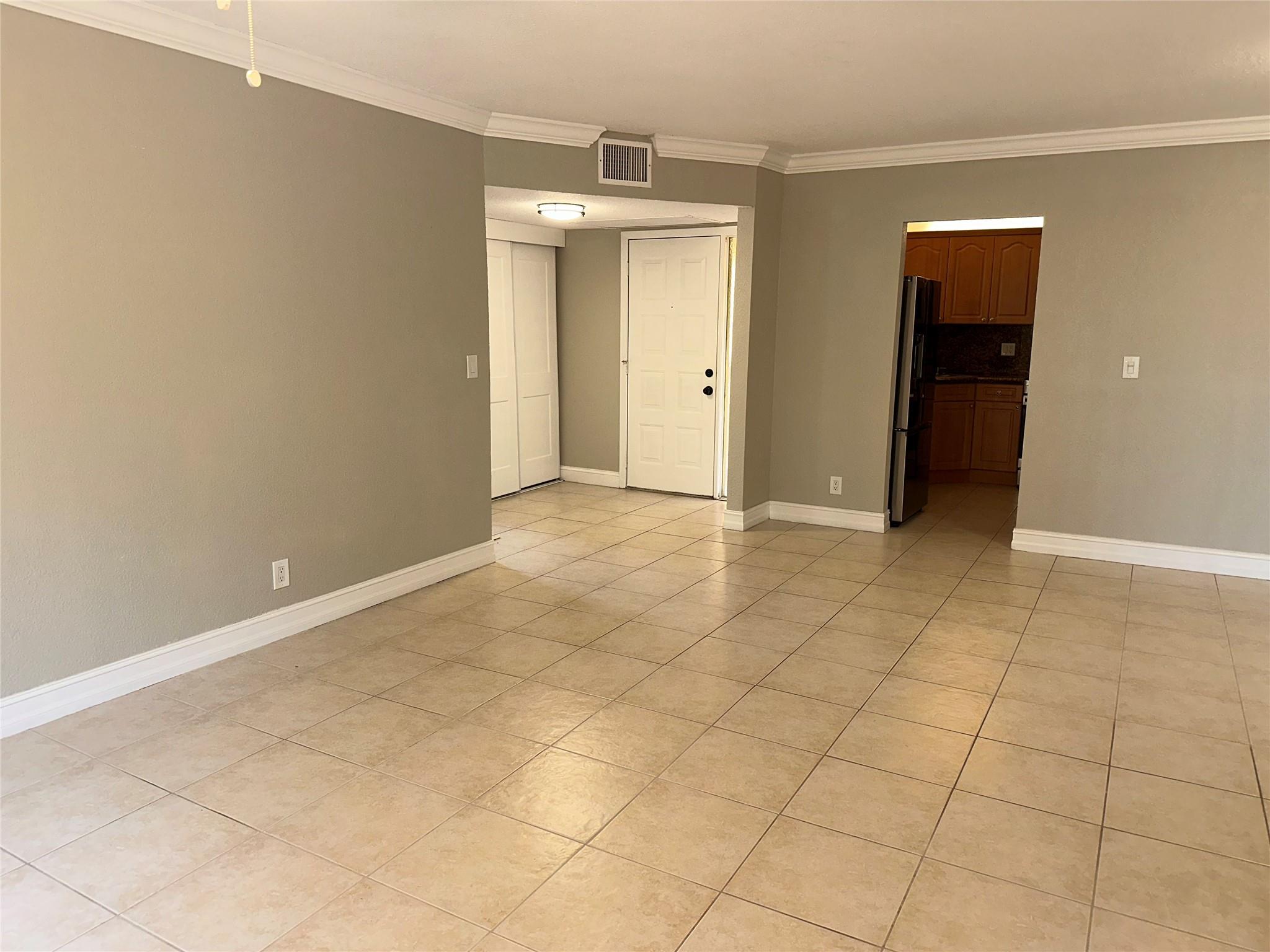 3892 CORAL TREE CR 3892