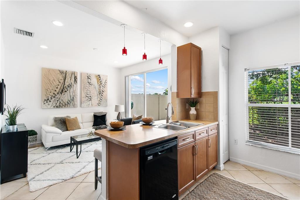 Monterey Bay - Residential