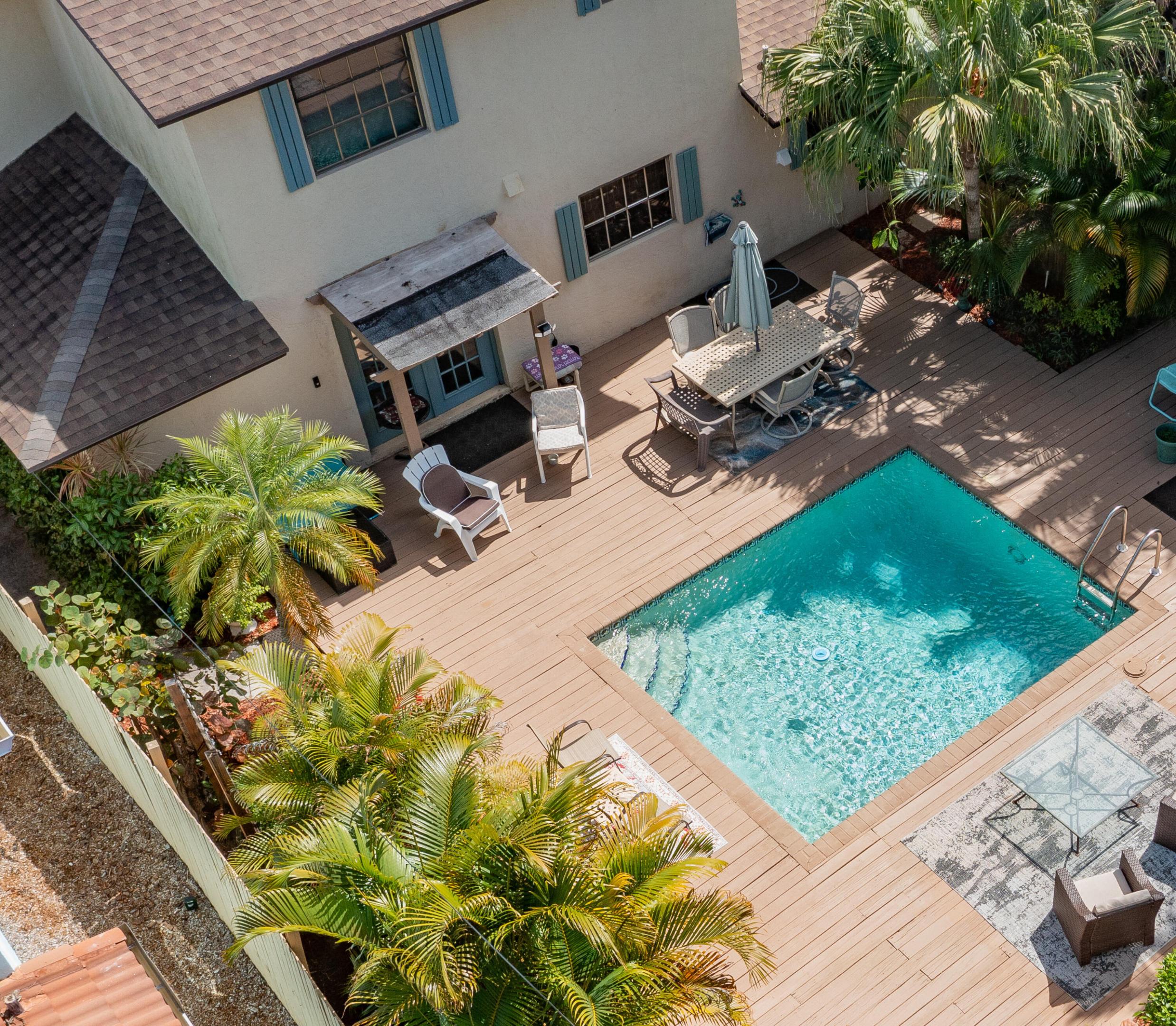 NORTH LAKE WORTH - Residential