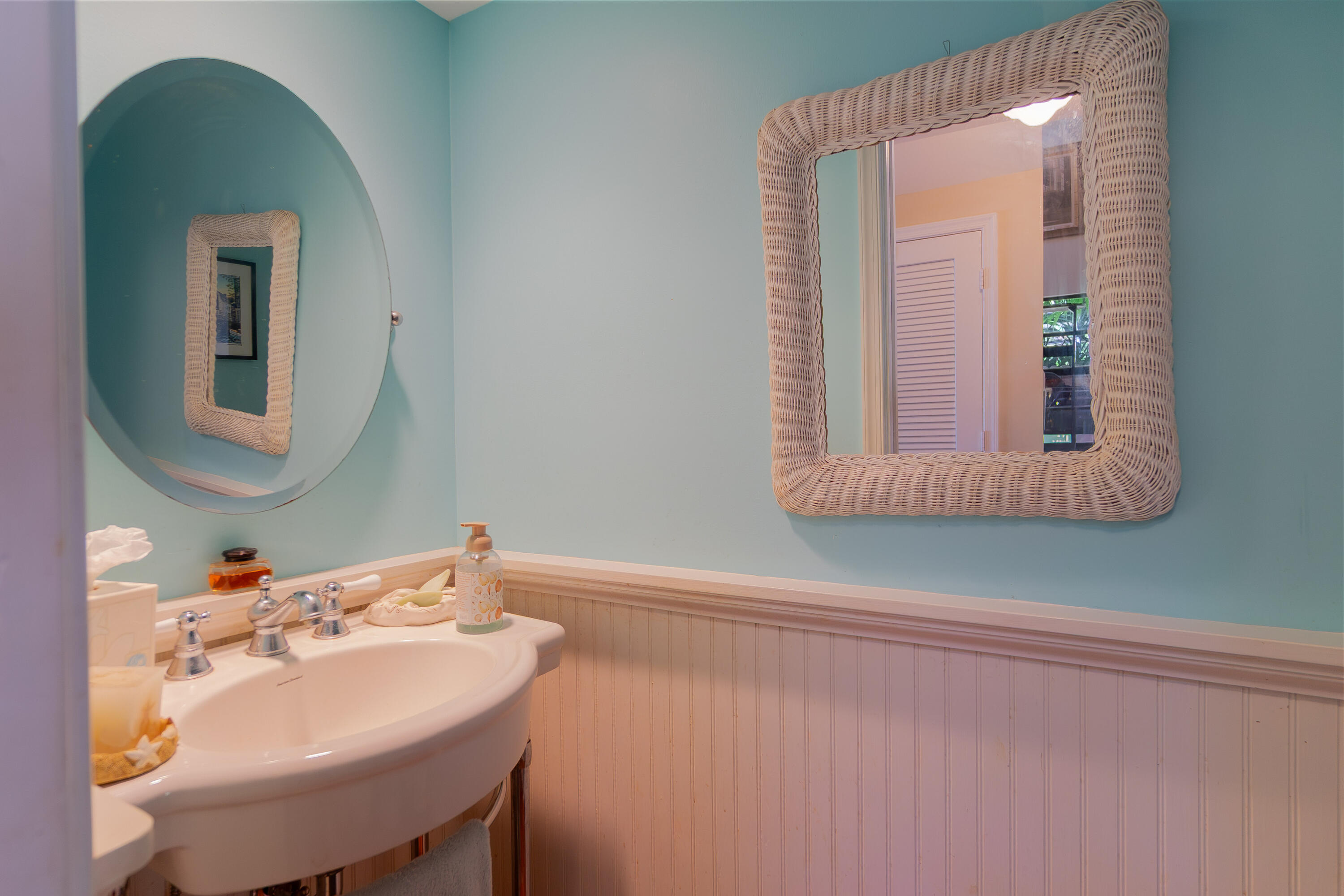 NORTH LAKE WORTH - Residential