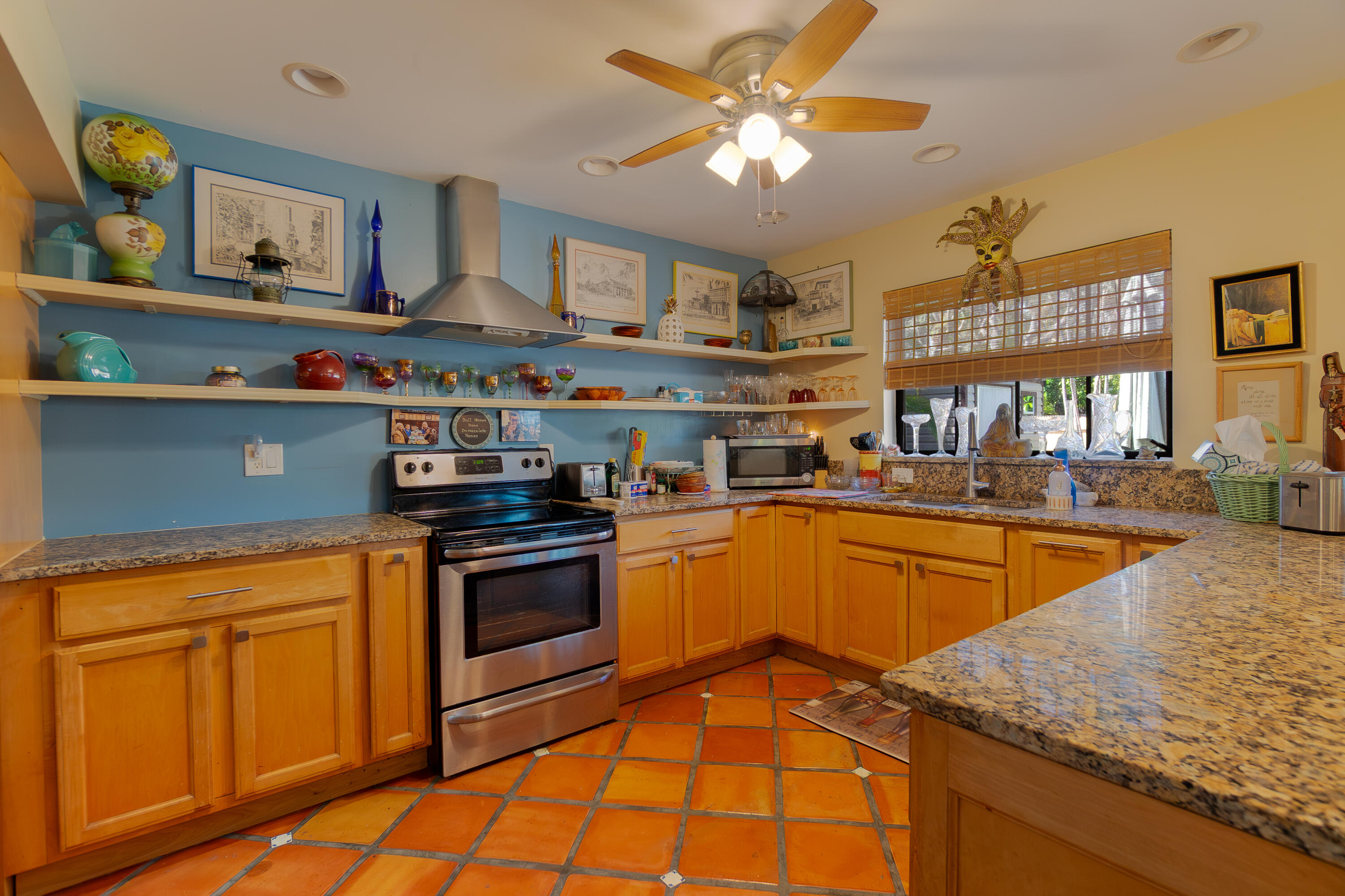 NORTH LAKE WORTH - Residential