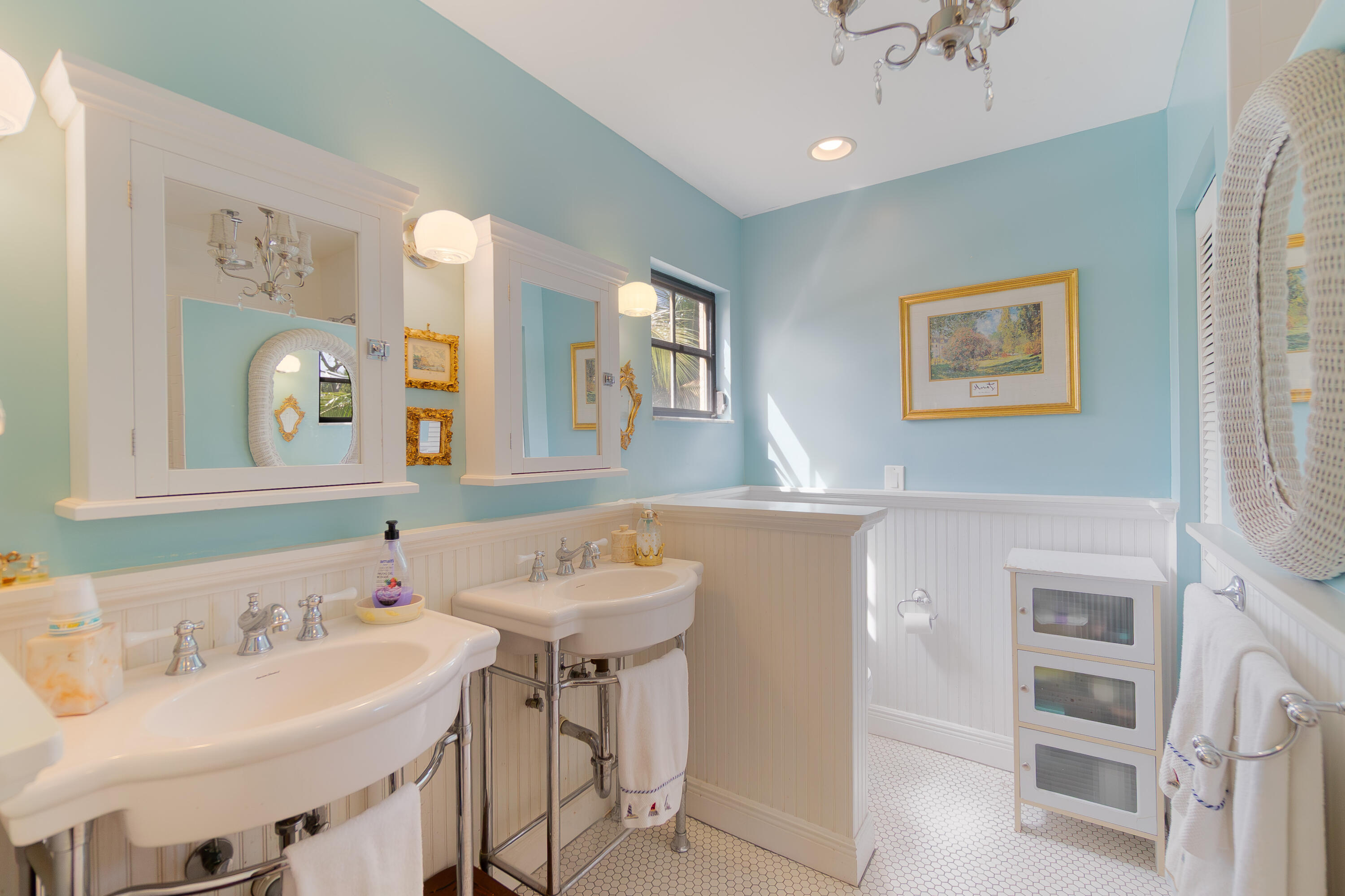 NORTH LAKE WORTH - Residential