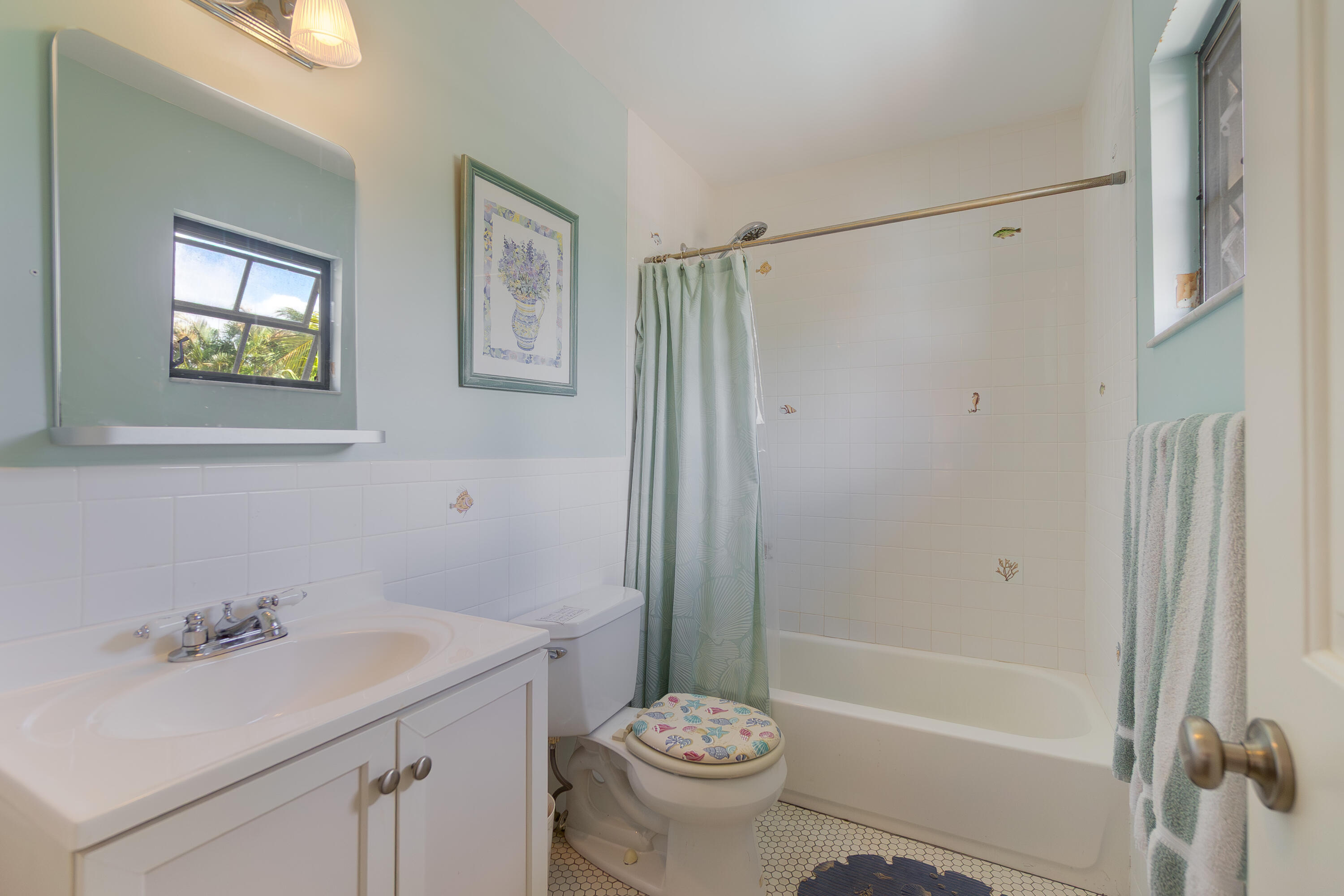 NORTH LAKE WORTH - Residential