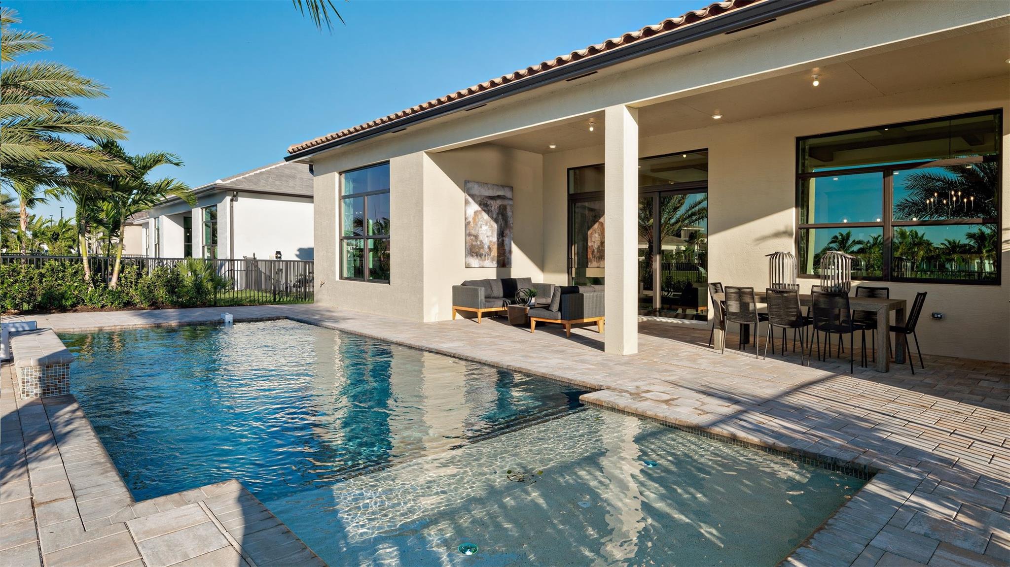 CRESSWIND PALM BEACH - Residential