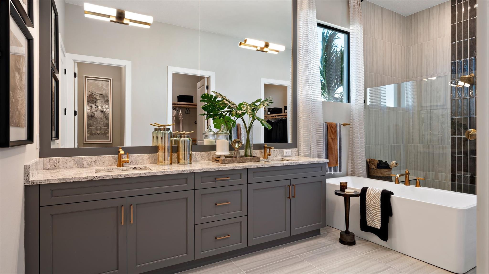 CRESSWIND PALM BEACH - Residential