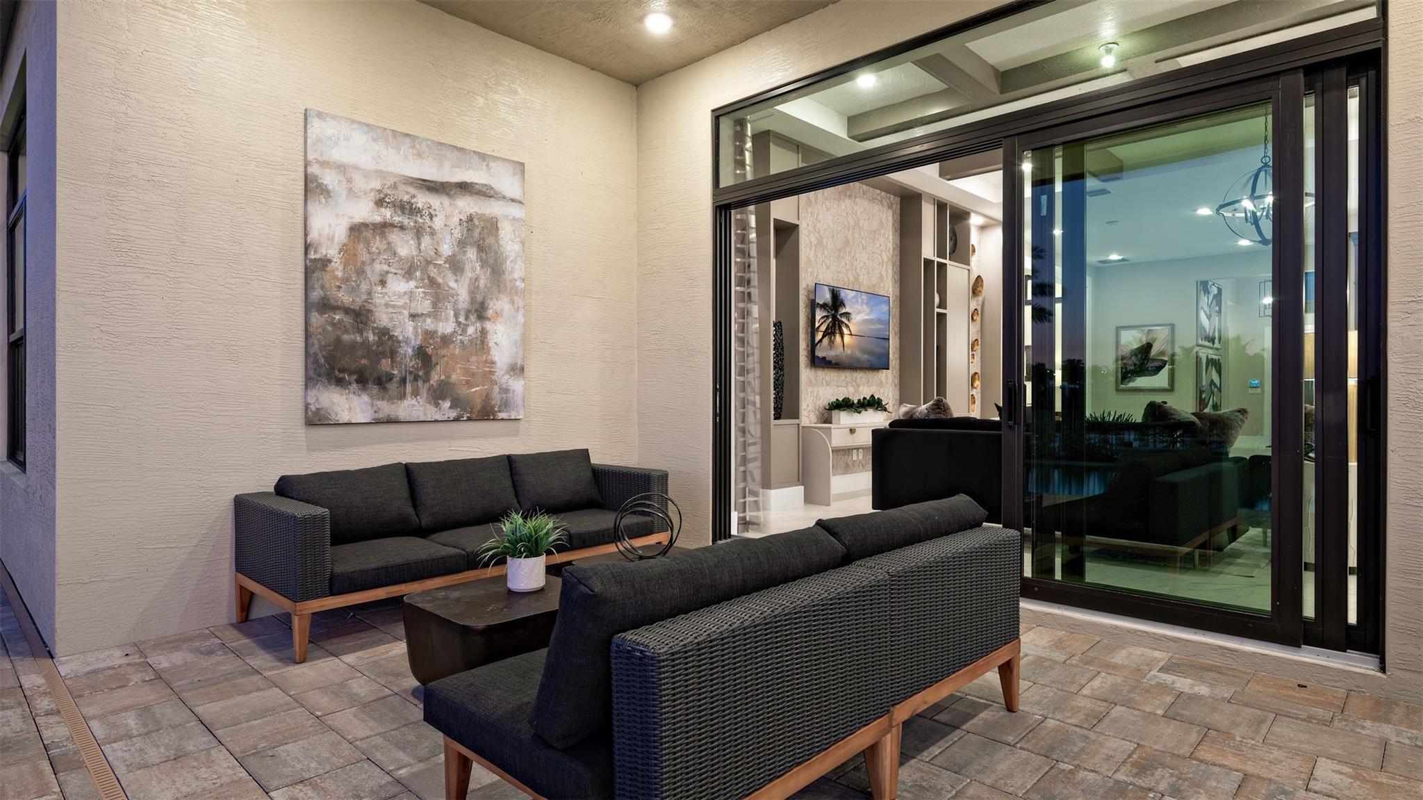 CRESSWIND PALM BEACH - Residential