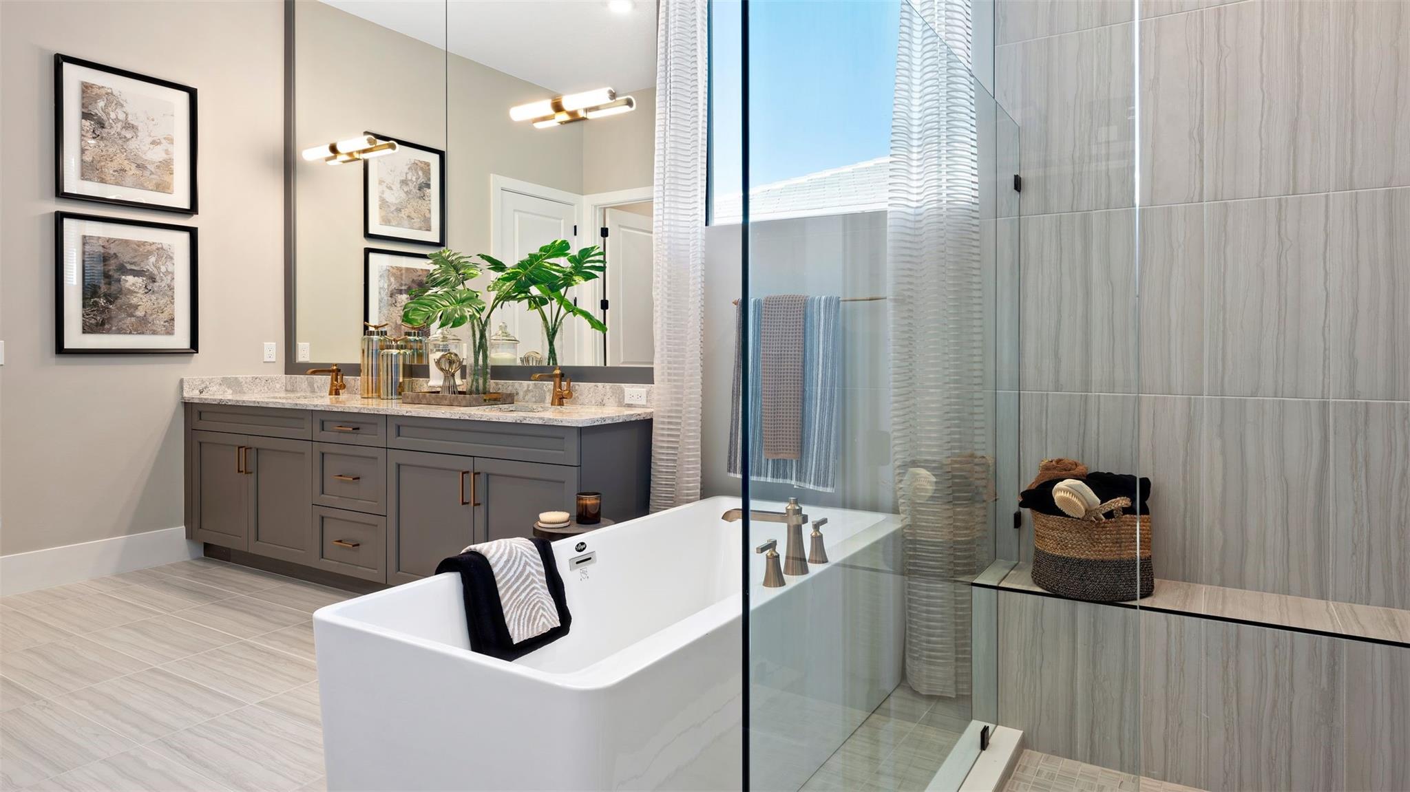 CRESSWIND PALM BEACH - Residential