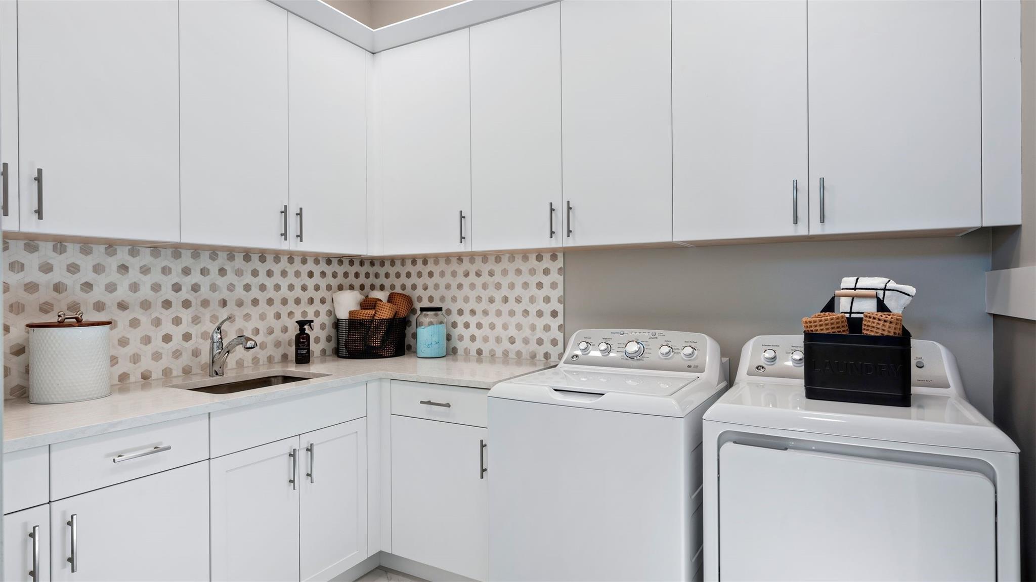 CRESSWIND PALM BEACH - Residential