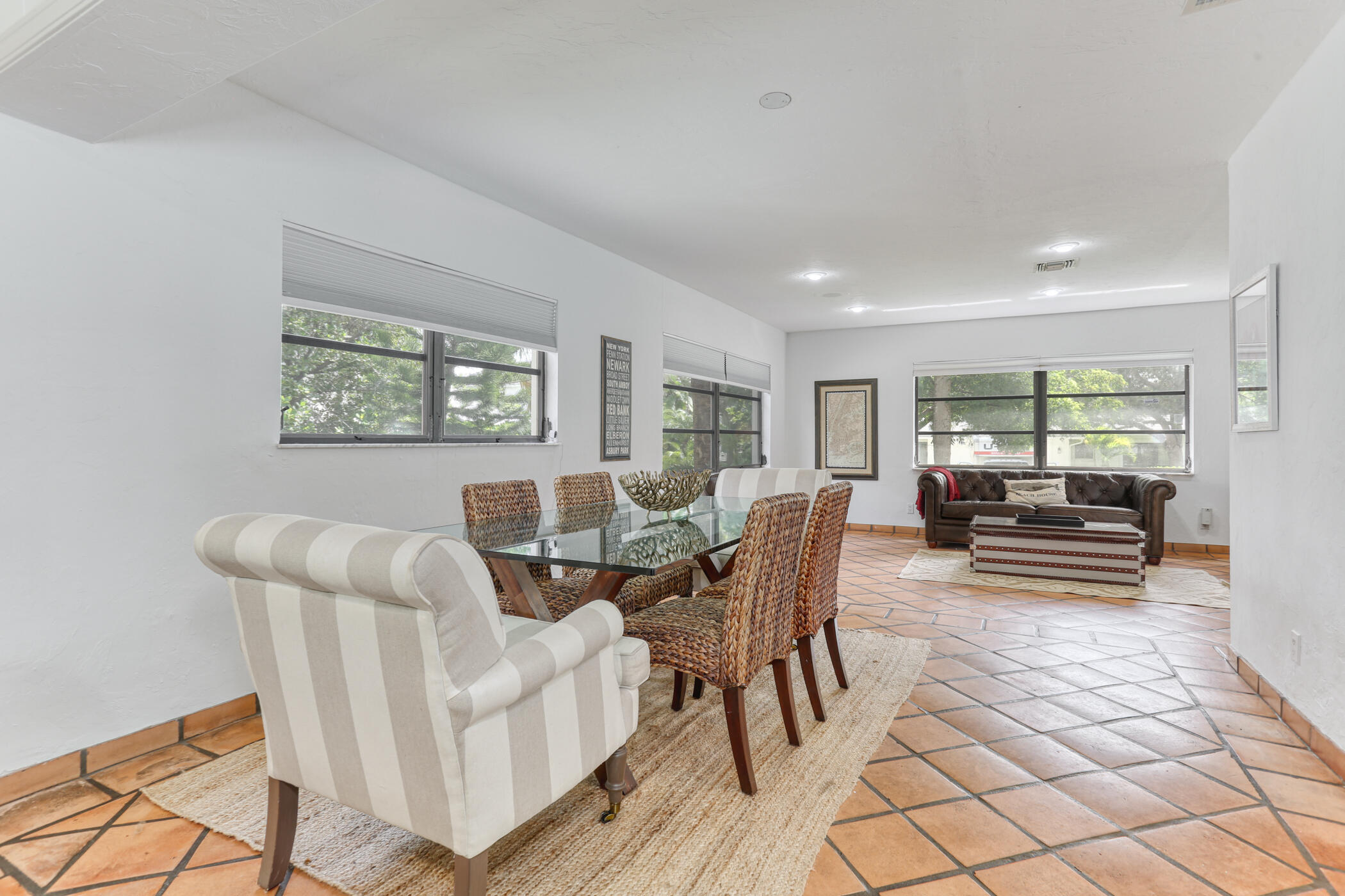 EDGEWATER - Residential