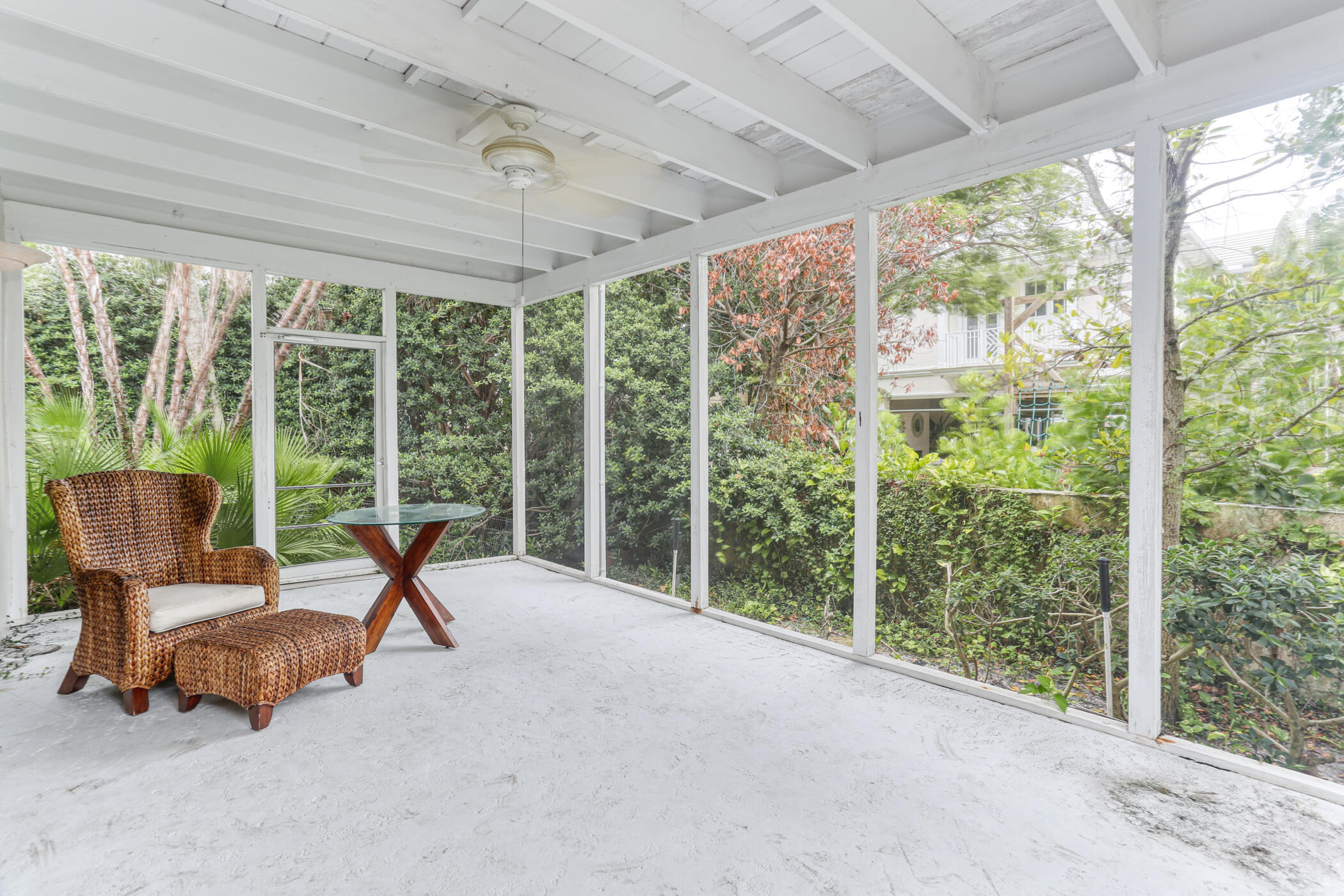 EDGEWATER - Residential