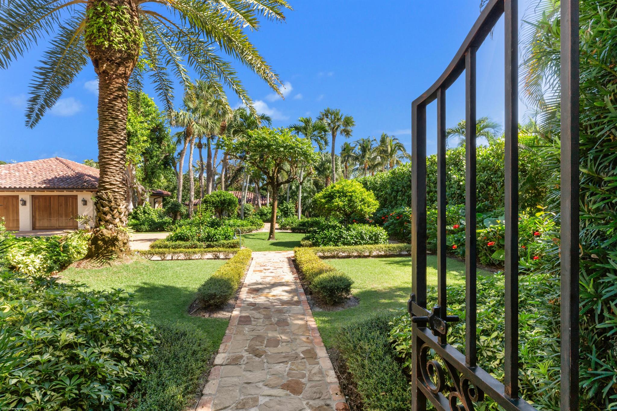 JUPITER ISLAND - Residential