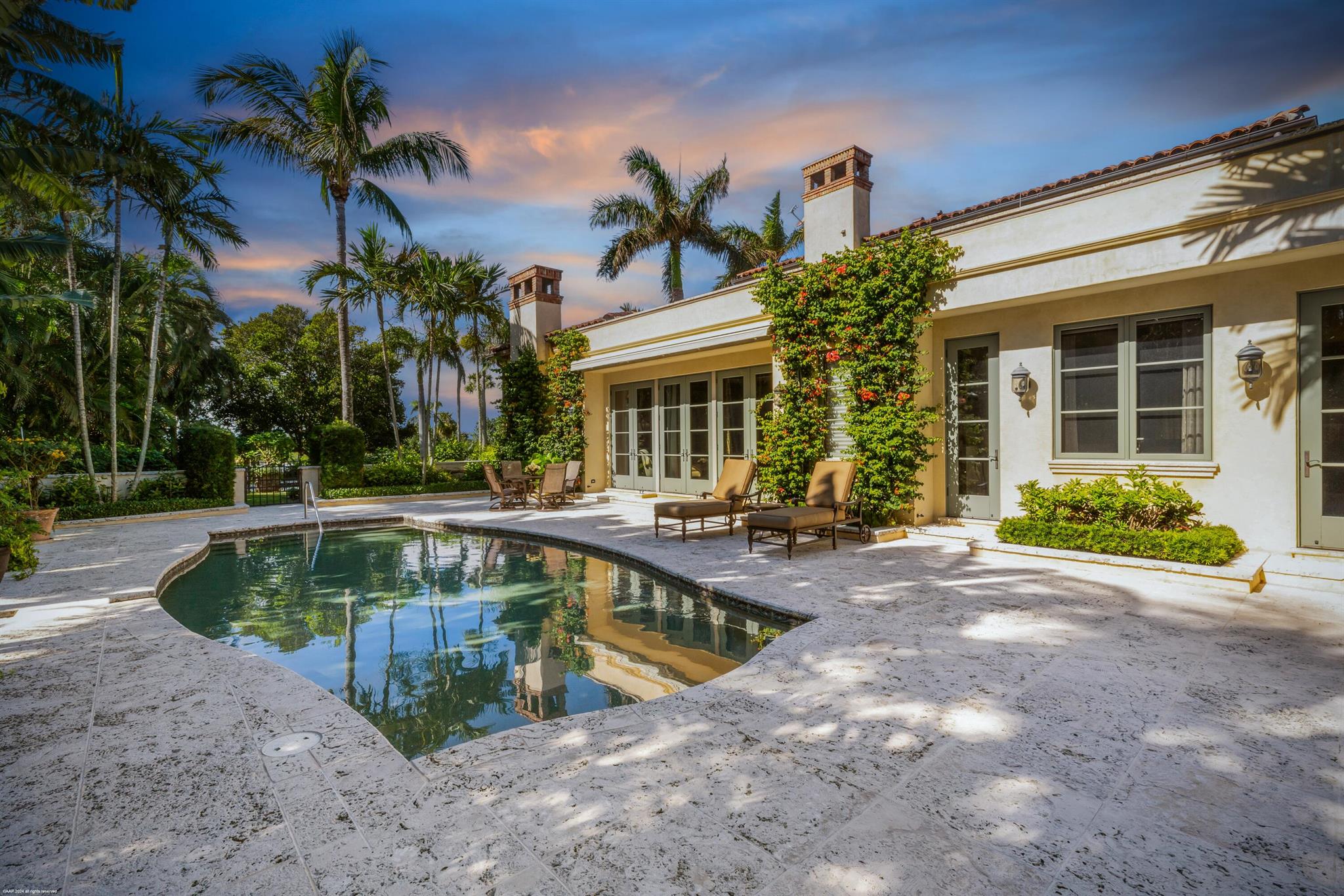 JUPITER ISLAND - Residential