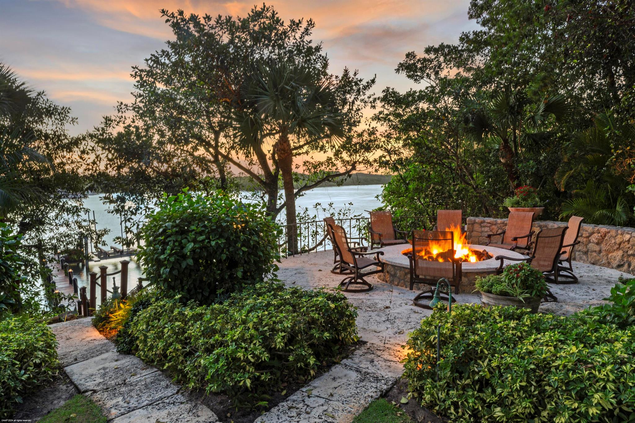 JUPITER ISLAND - Residential