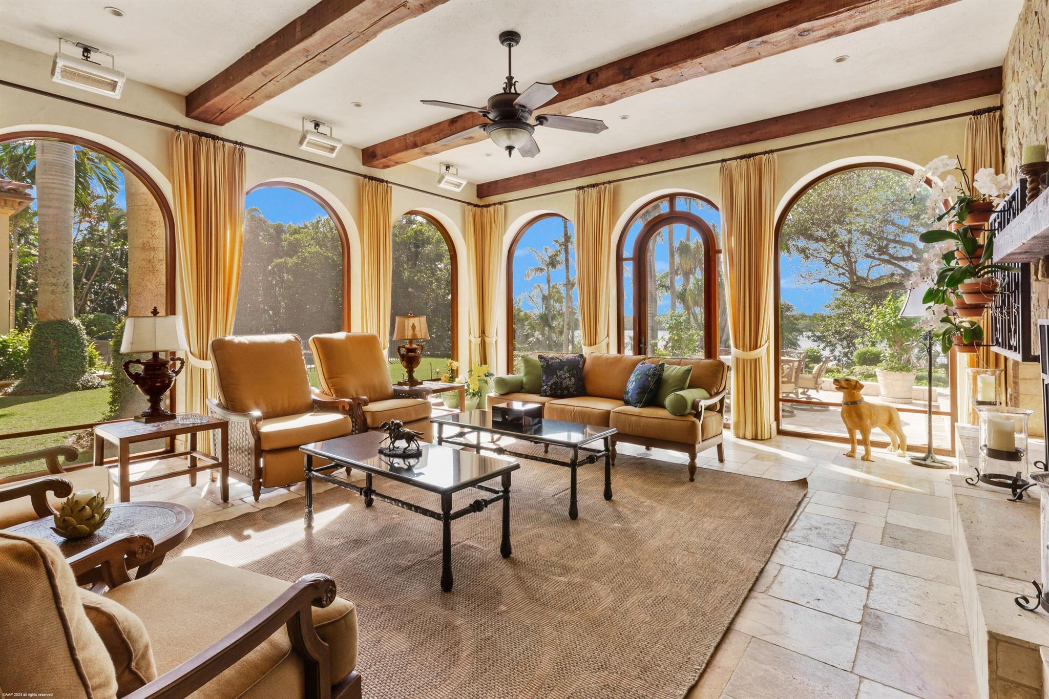 JUPITER ISLAND - Residential