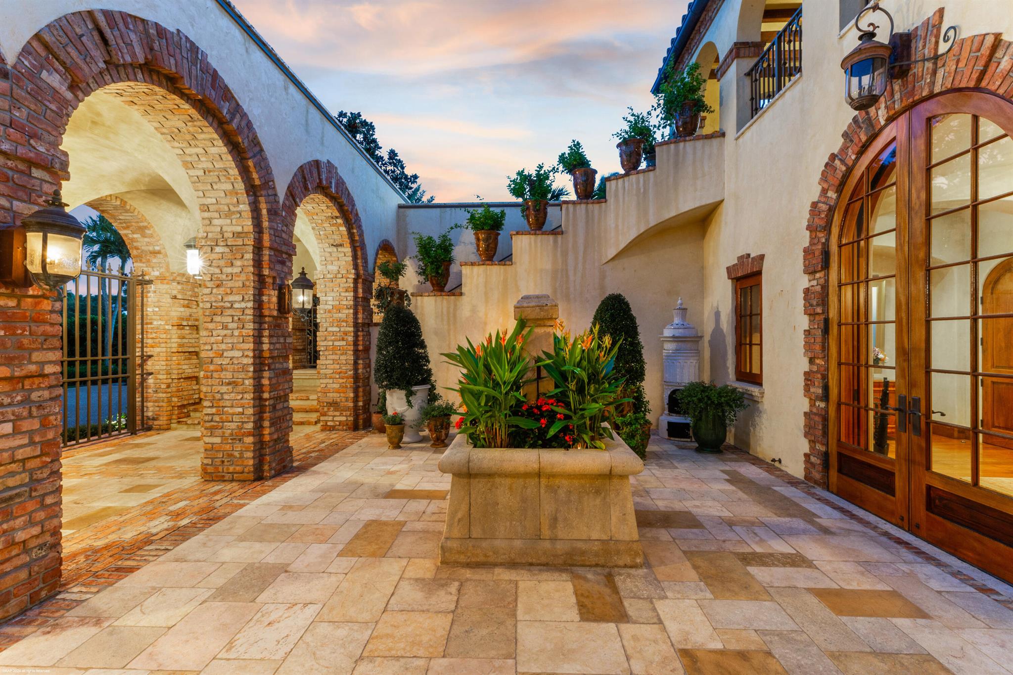 JUPITER ISLAND - Residential