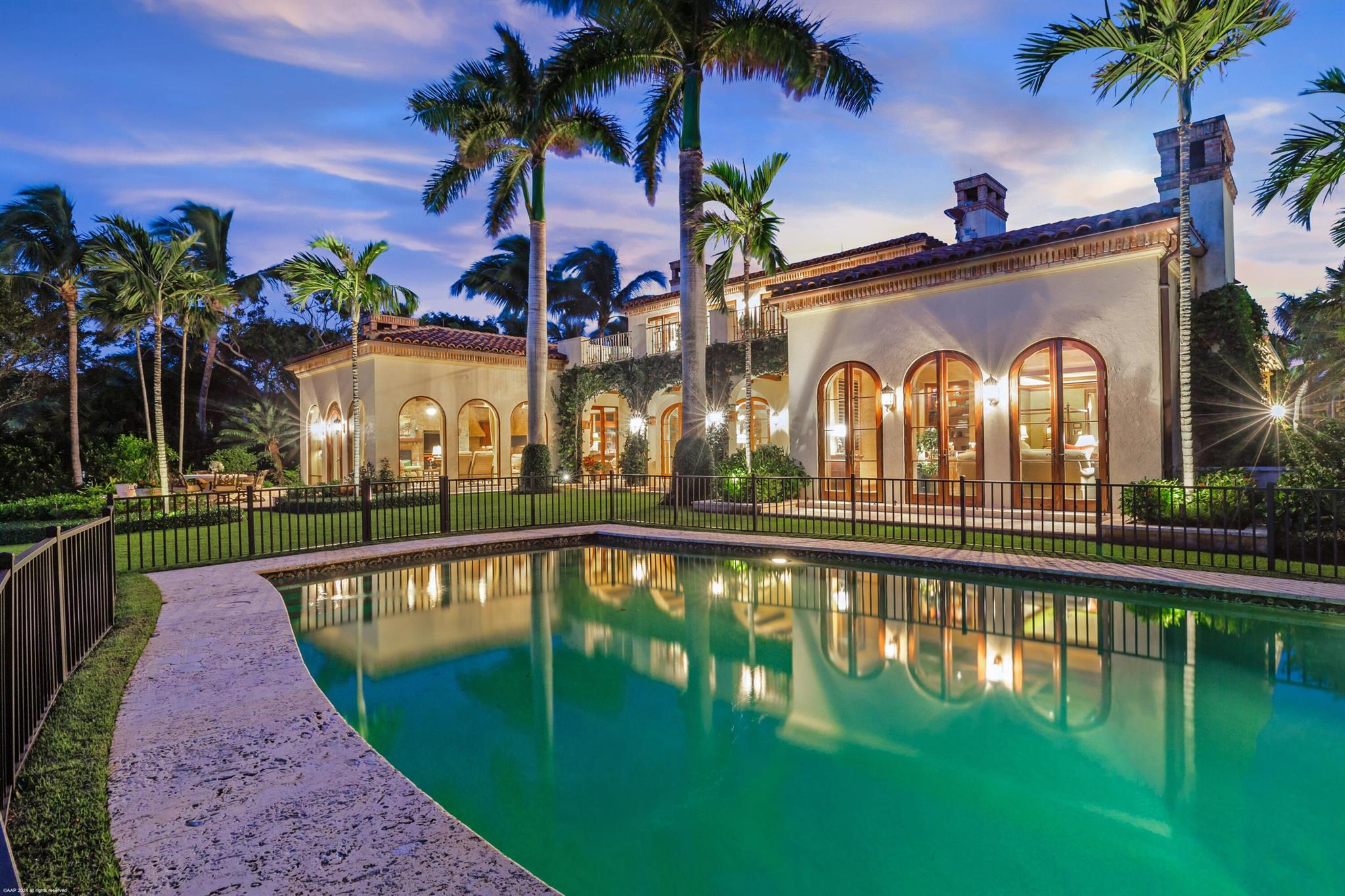JUPITER ISLAND - Residential