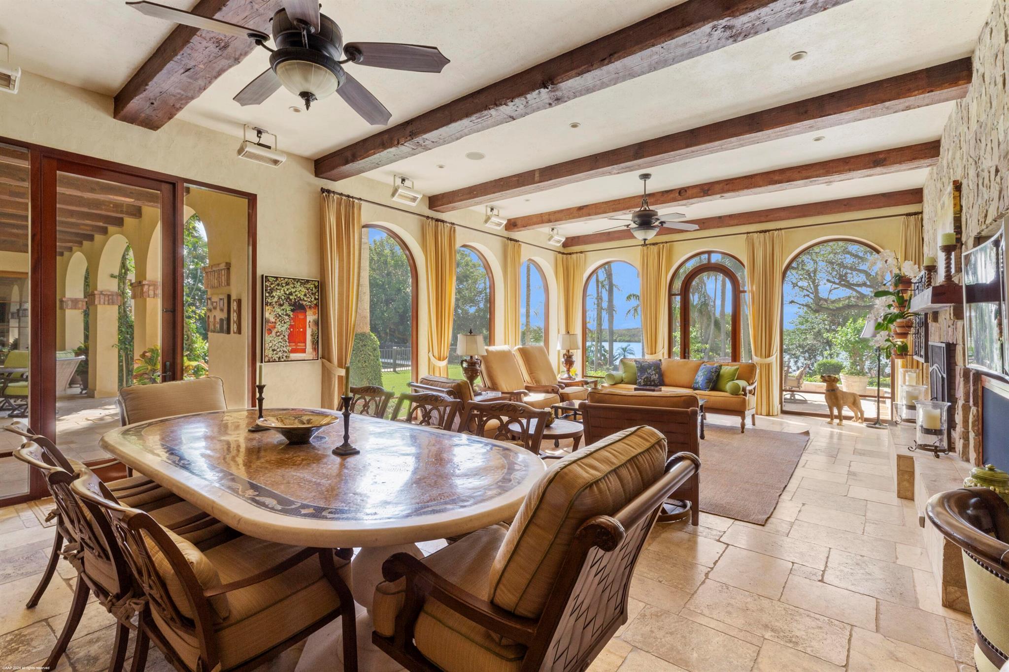 JUPITER ISLAND - Residential