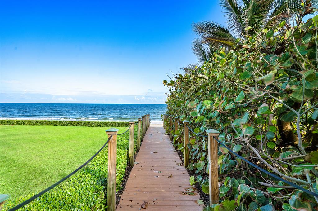 VILLAS AT HIGHLAND BEACH - Residential