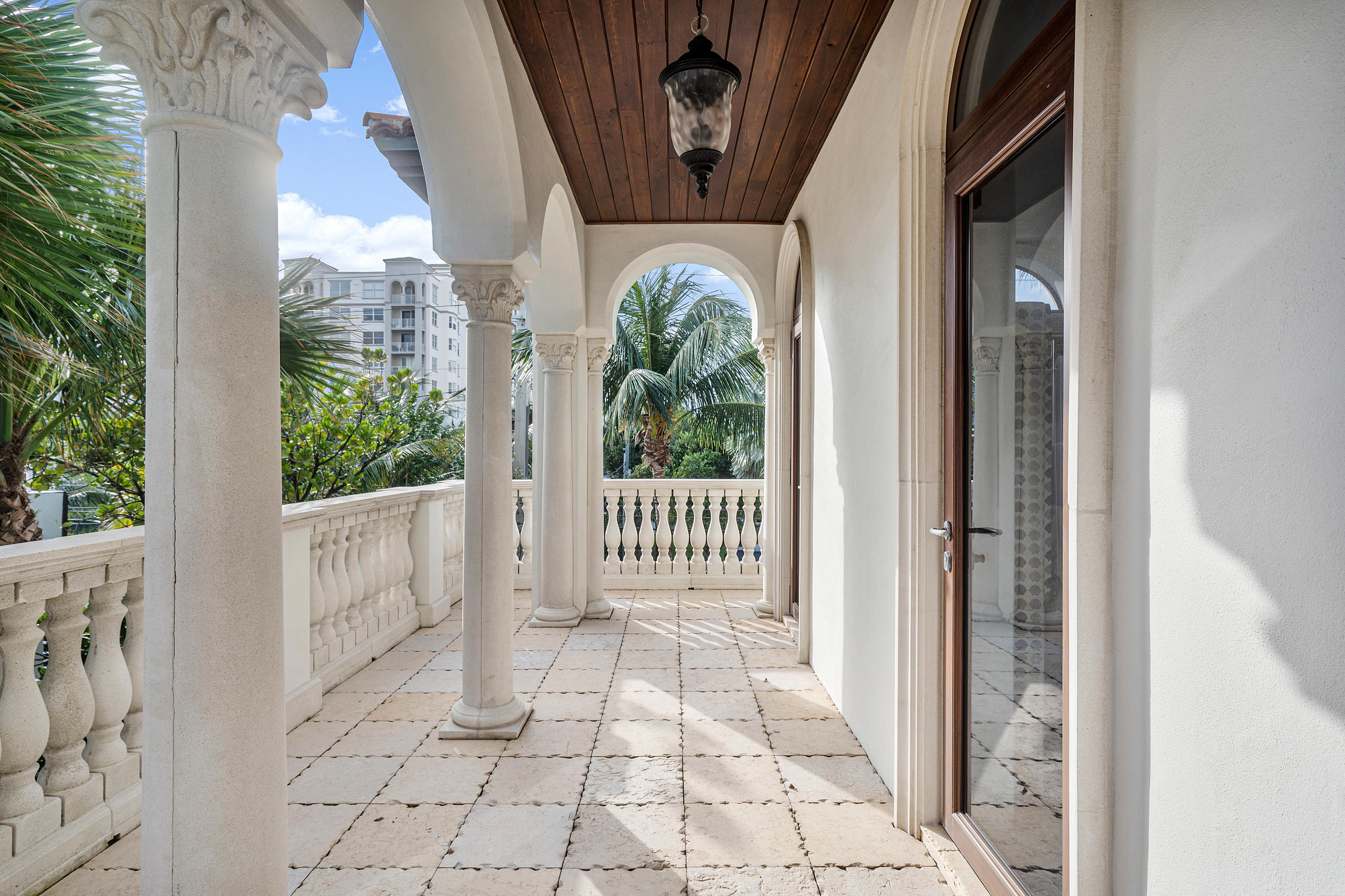 VILLAS AT HIGHLAND BEACH CONDO B - Residential