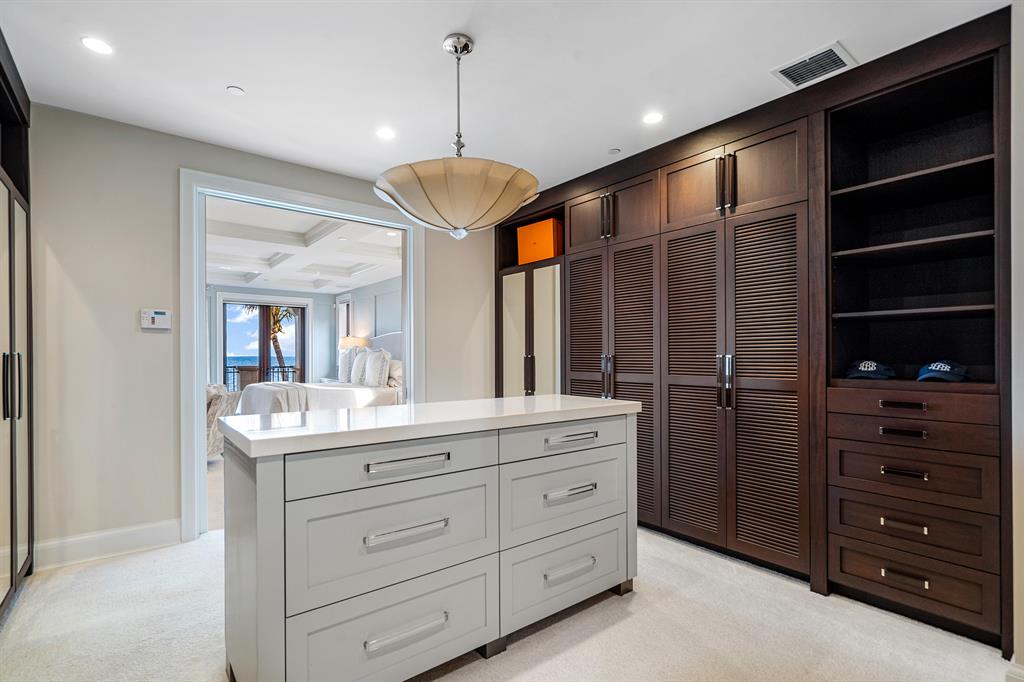 VILLAS AT HIGHLAND BEACH - Residential