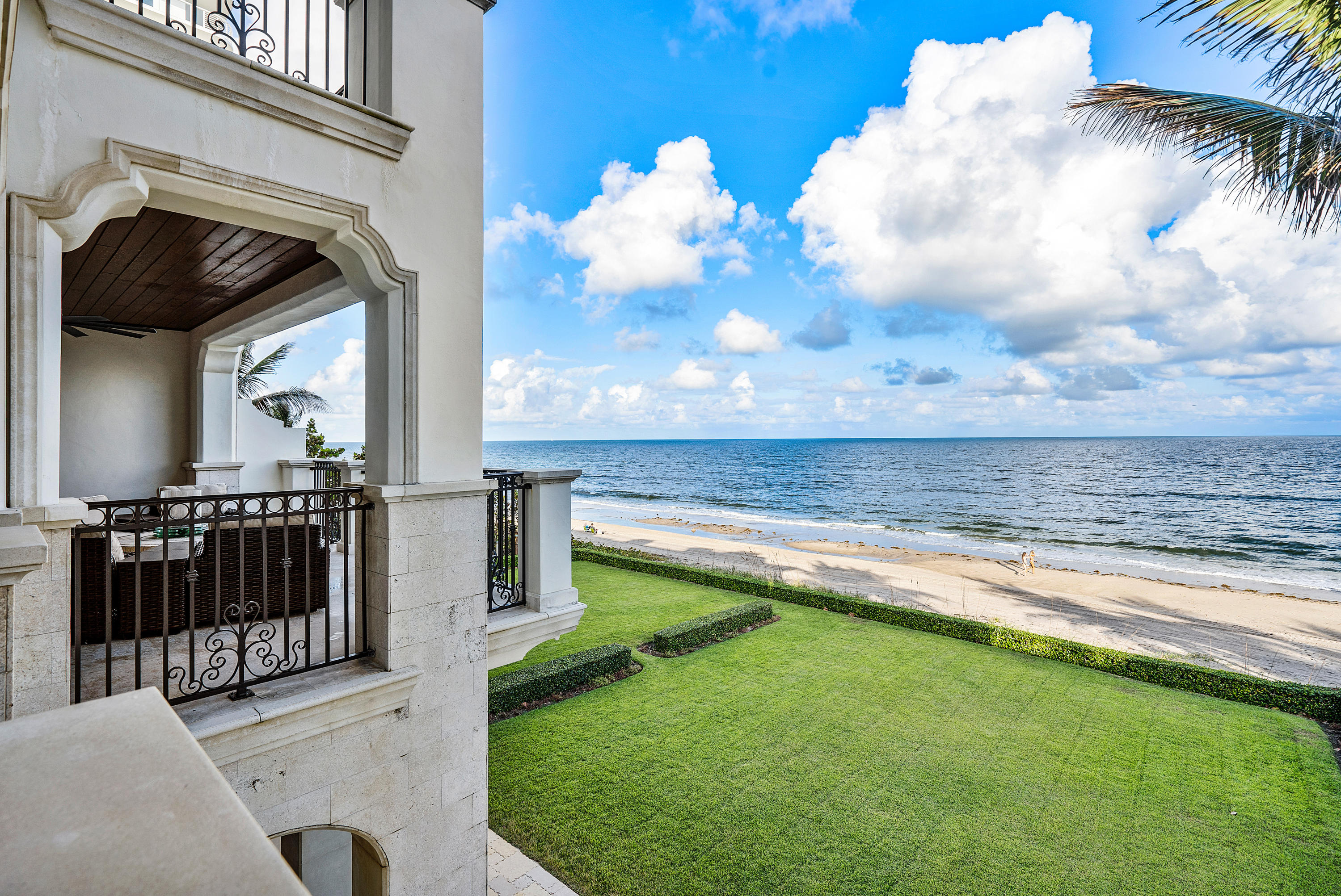 VILLAS AT HIGHLAND BEACH CONDO B - Residential