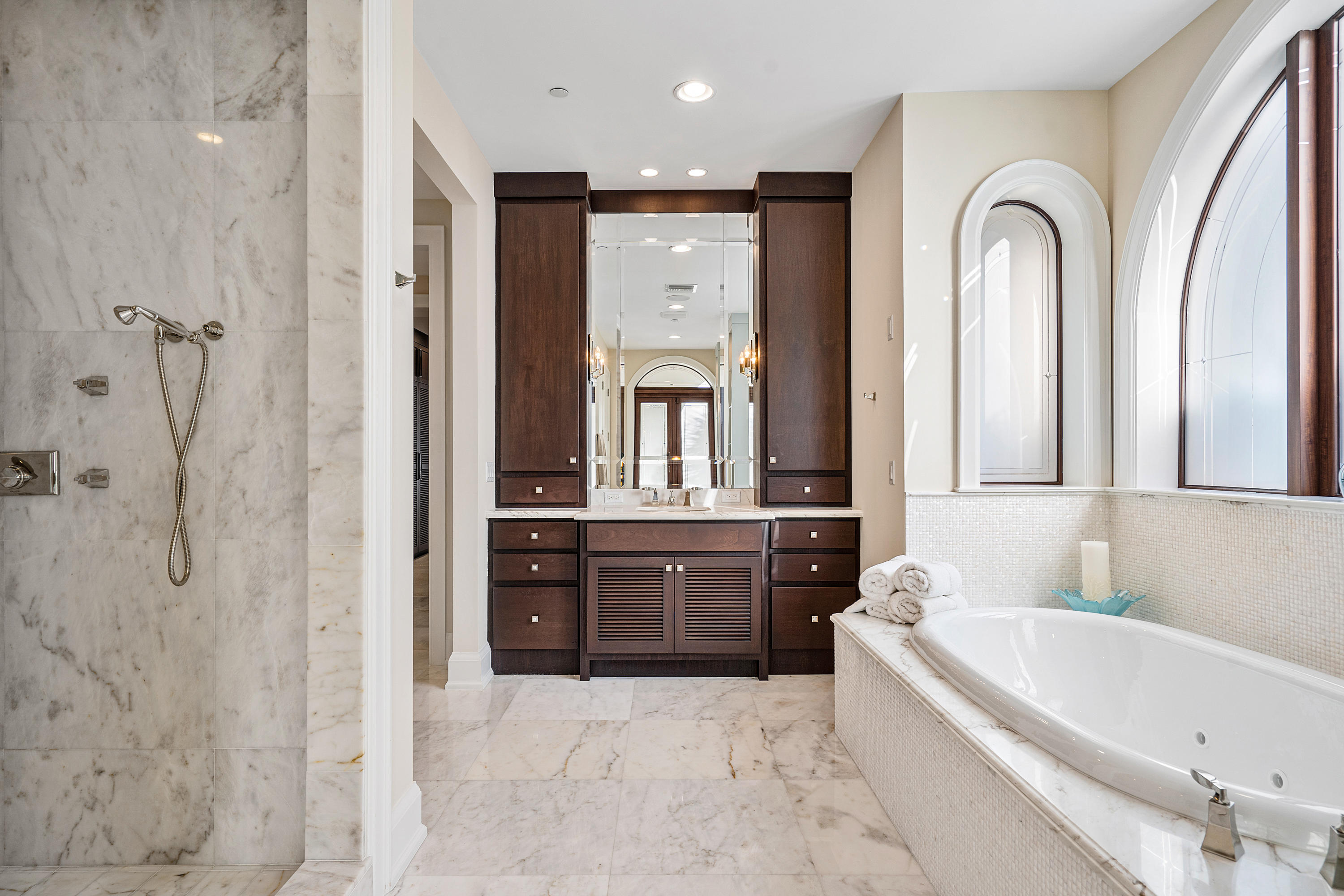 VILLAS AT HIGHLAND BEACH CONDO B - Residential