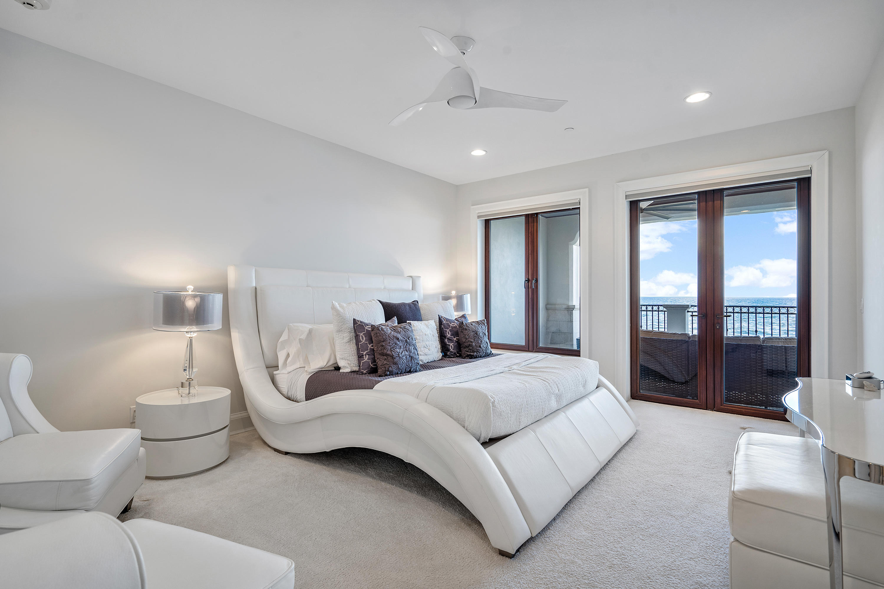 VILLAS AT HIGHLAND BEACH CONDO B - Residential