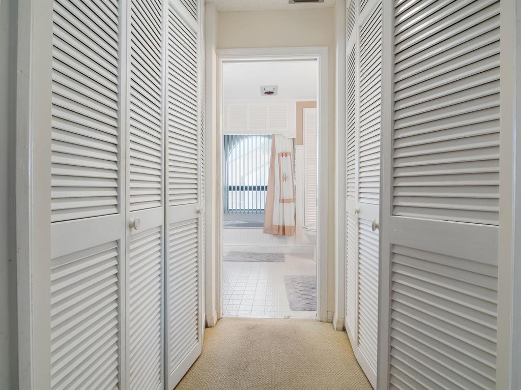 TARPON BAY MOORINGS - Residential