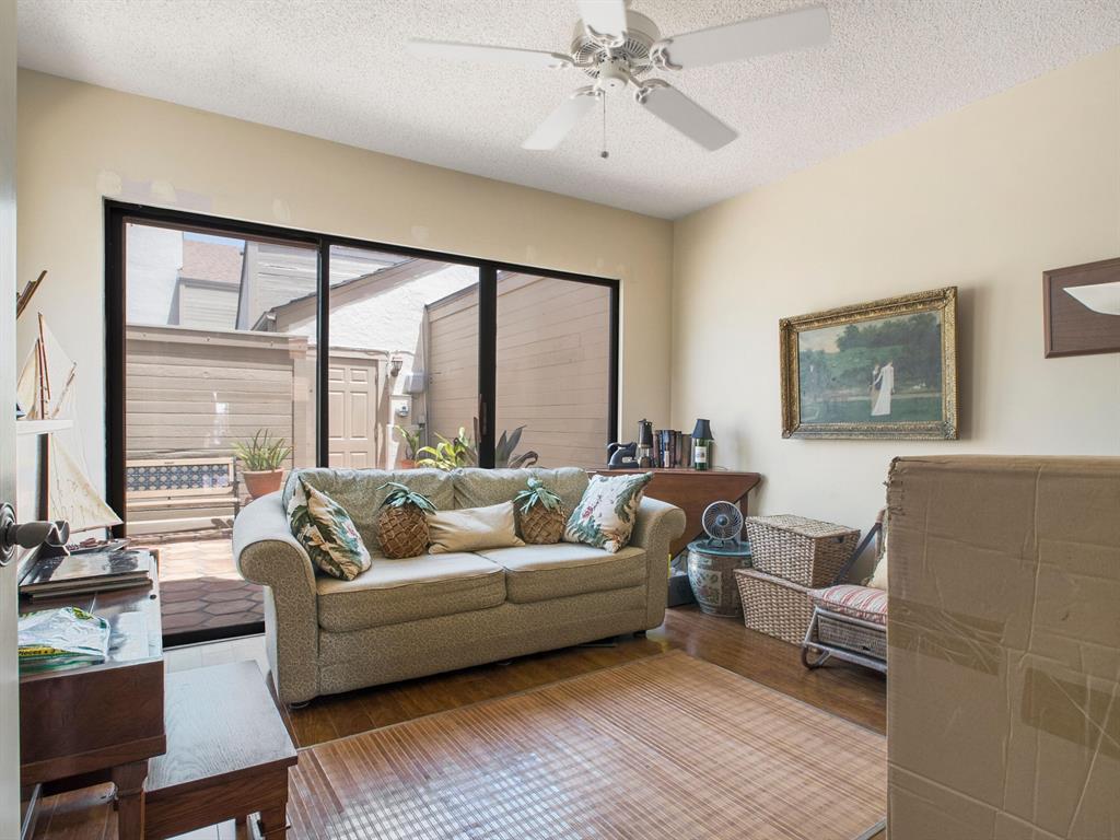 TARPON BAY MOORINGS - Residential