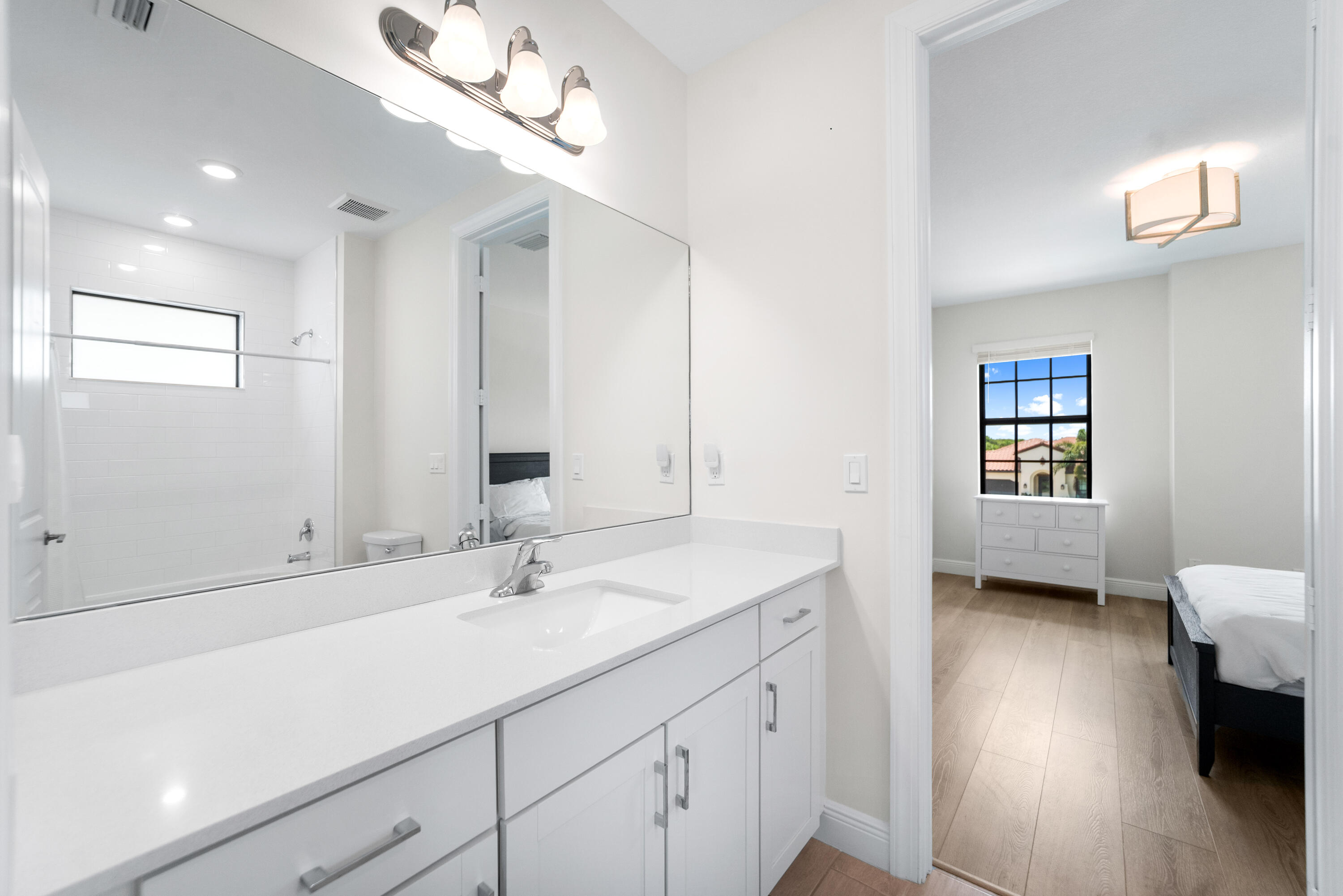 PARKLAND BAY - Residential