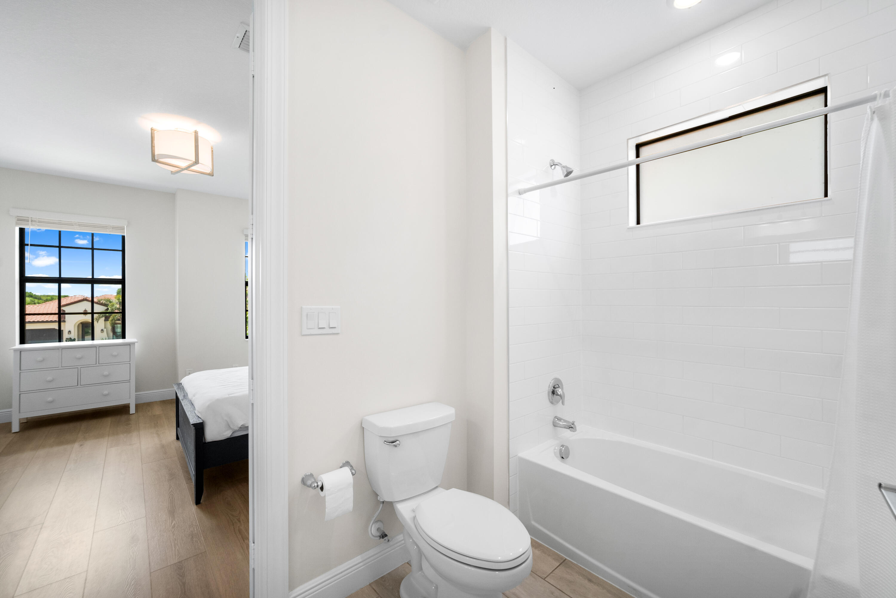 PARKLAND BAY - Residential