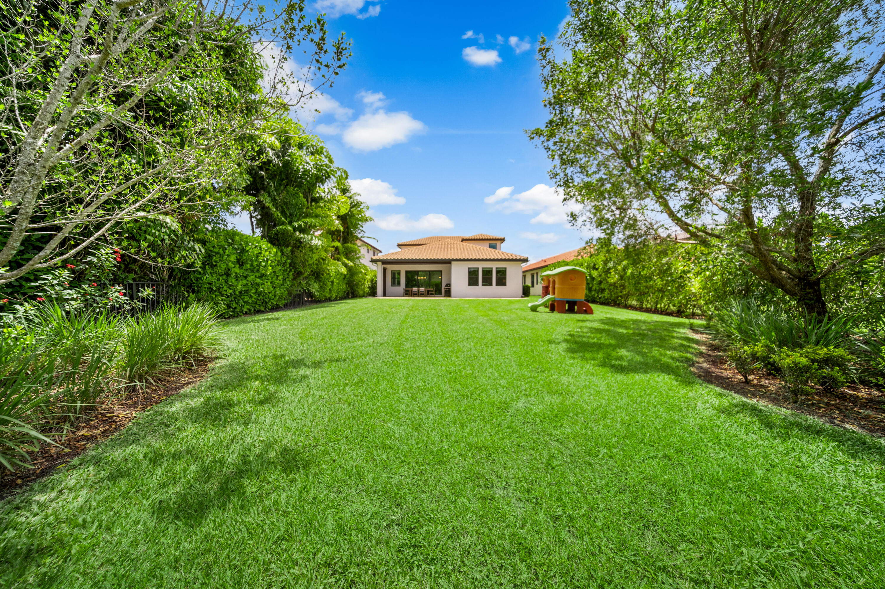 PARKLAND BAY - Residential