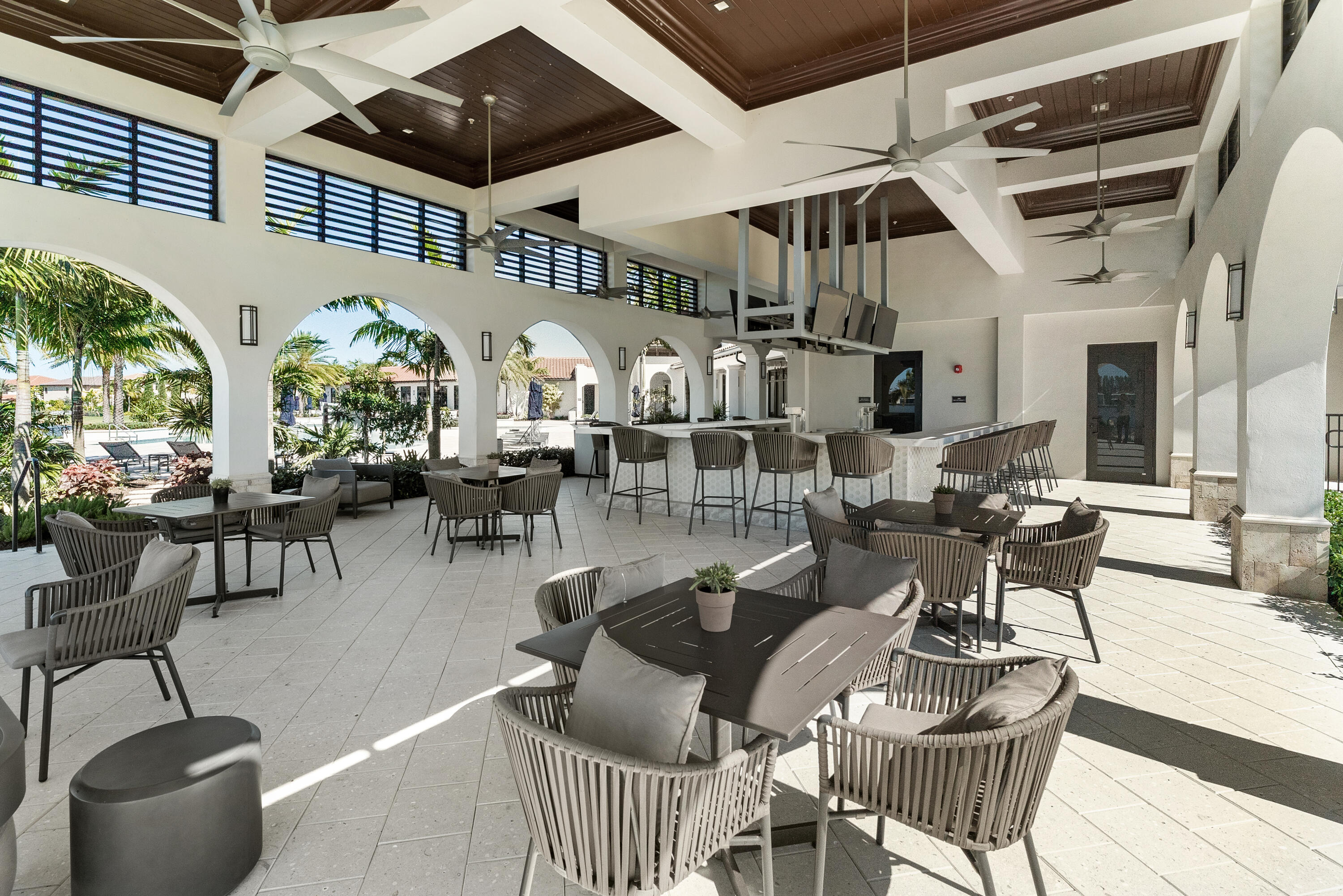 PARKLAND BAY - Residential