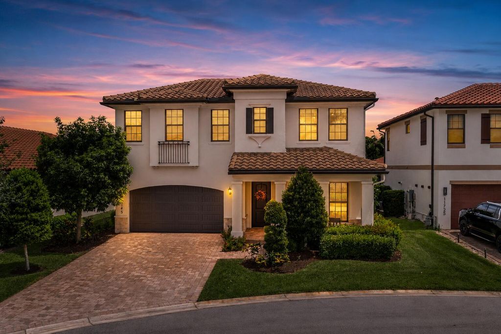 Photo of 11745 Bayview Circle, Parkland, FL 33076 (MLS # B26031326)