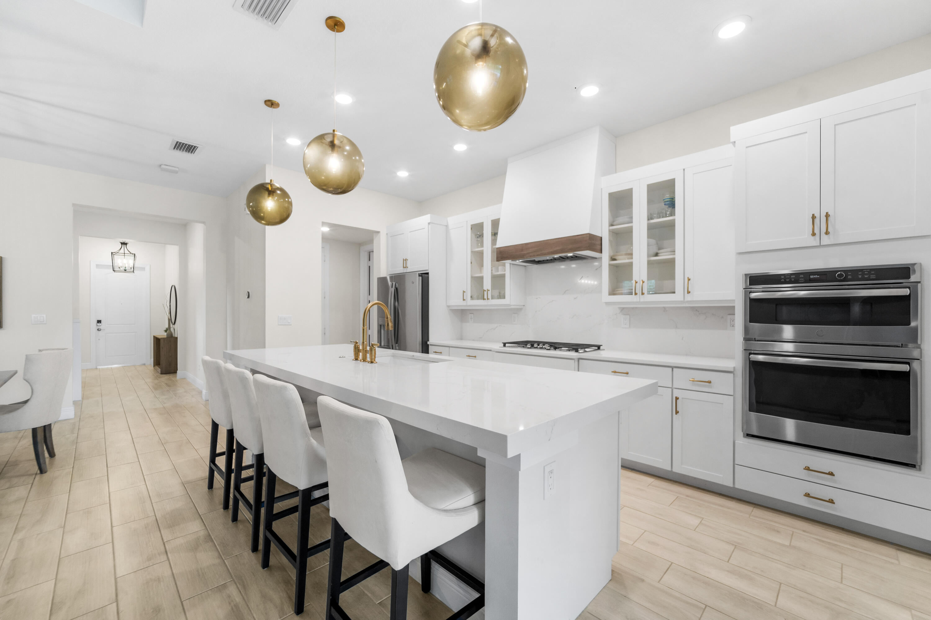 PARKLAND BAY - Residential