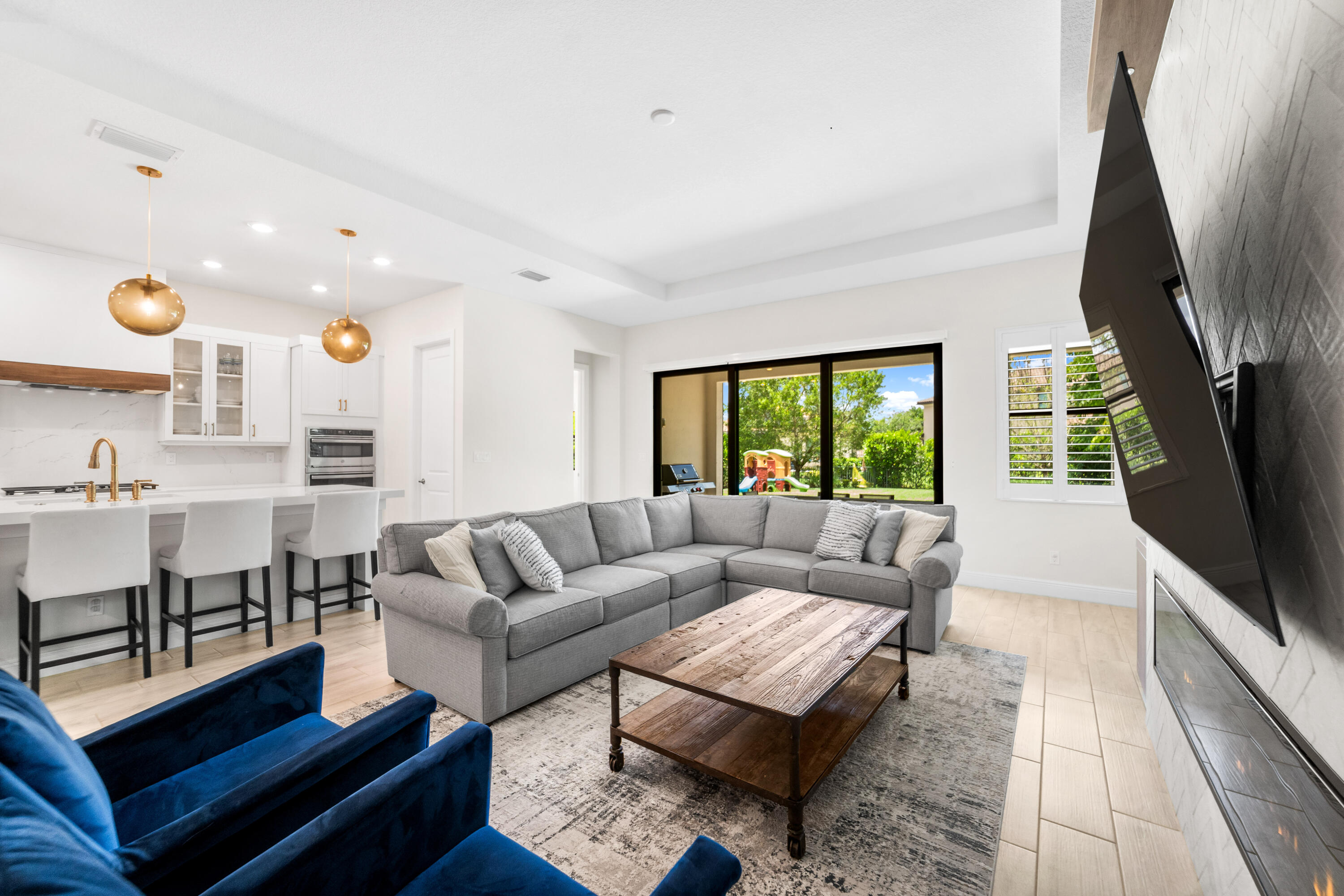 PARKLAND BAY - Residential