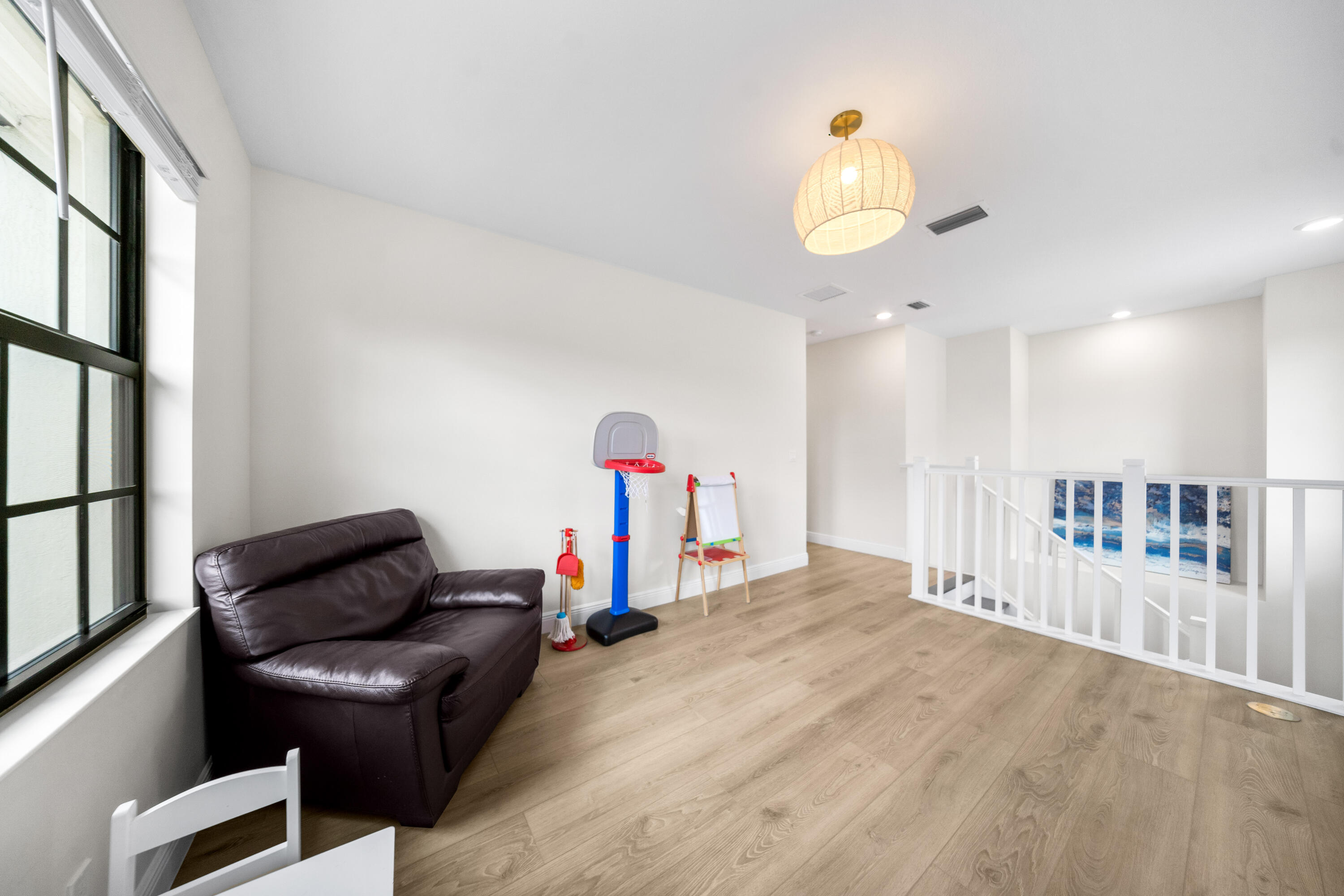PARKLAND BAY - Residential