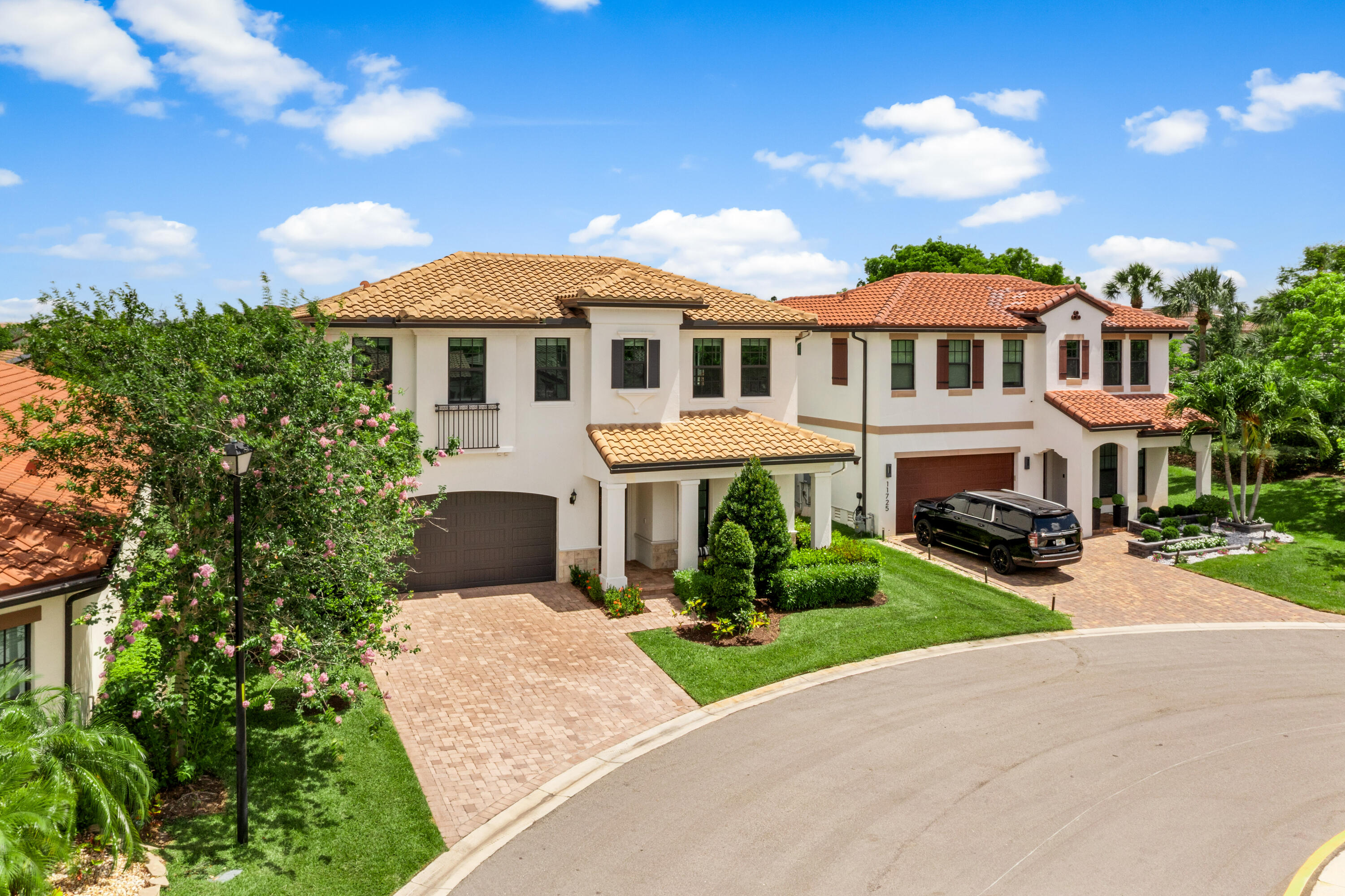 PARKLAND BAY - Residential