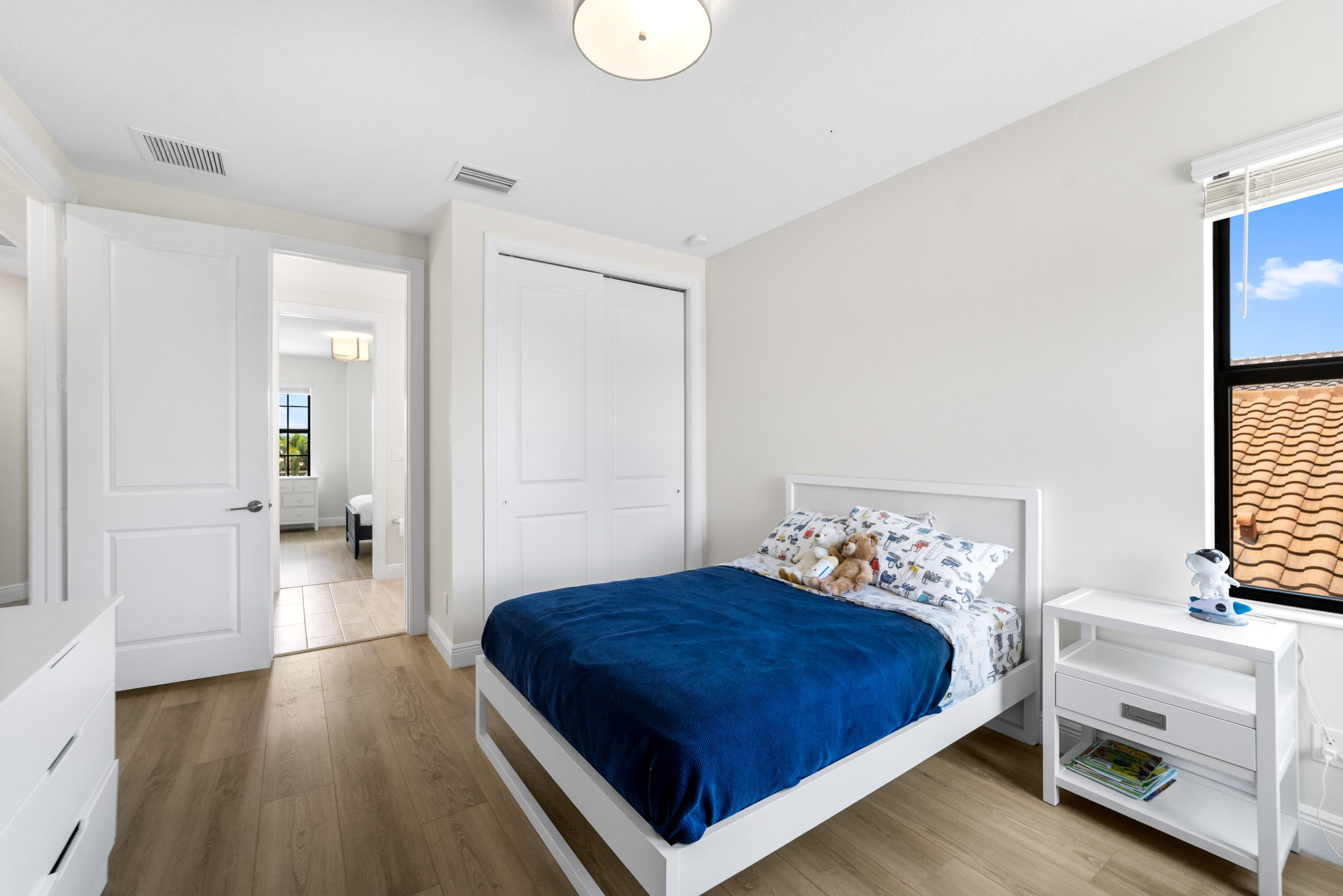 PARKLAND BAY - Residential