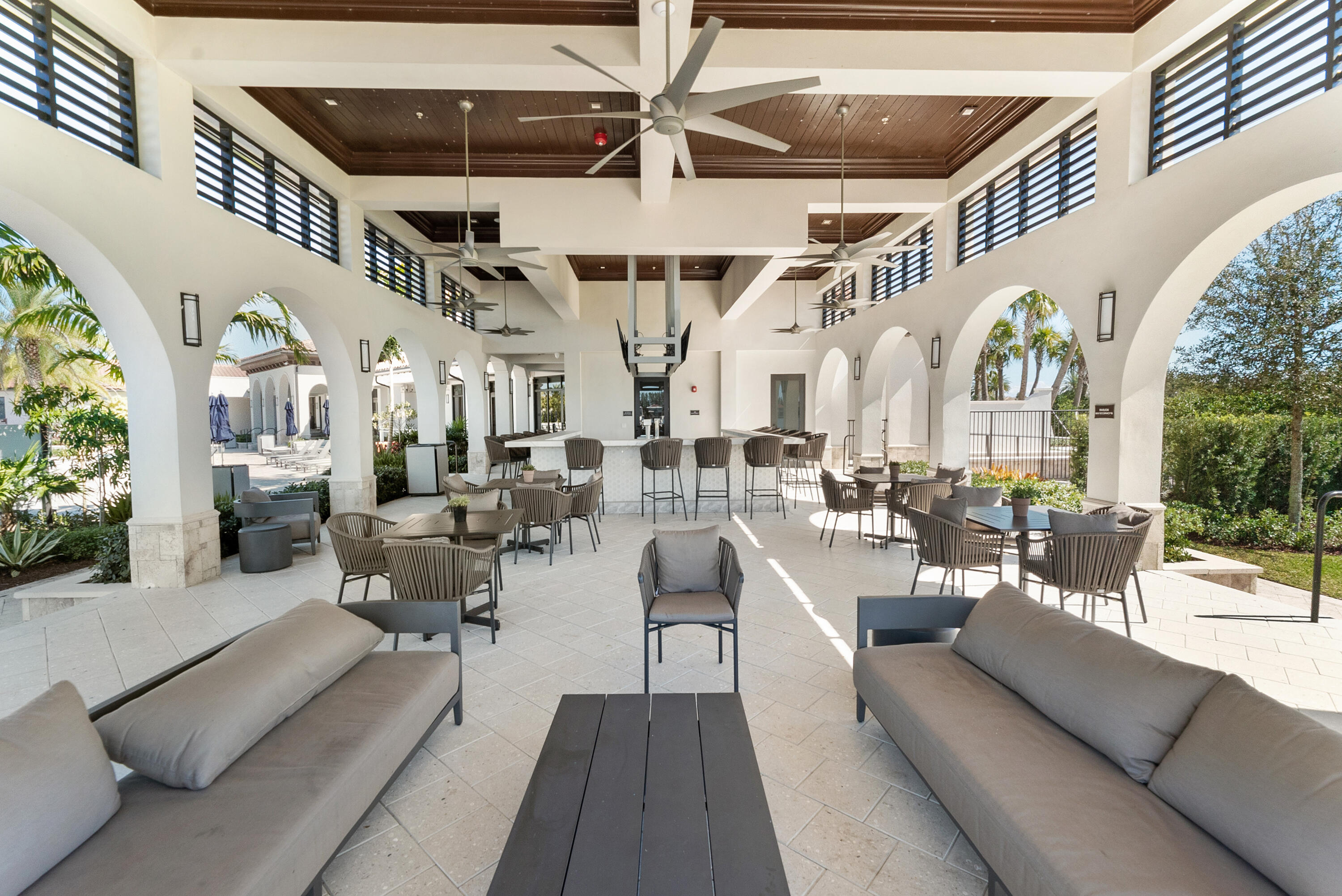 PARKLAND BAY - Residential