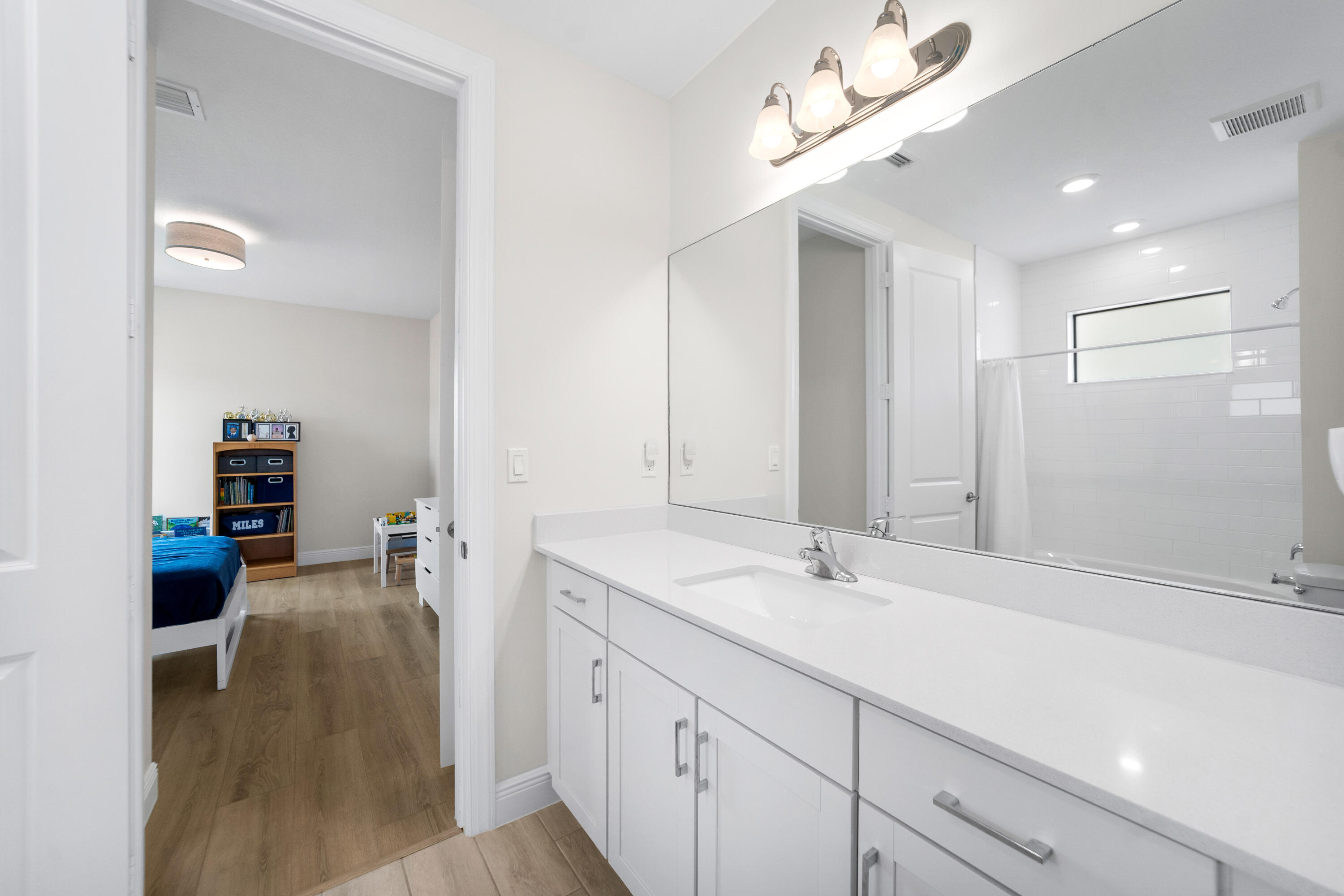 PARKLAND BAY - Residential