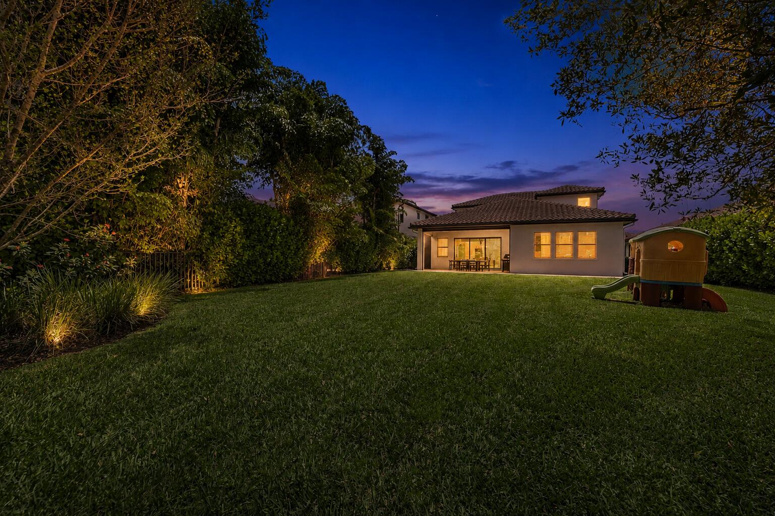 PARKLAND BAY - Residential