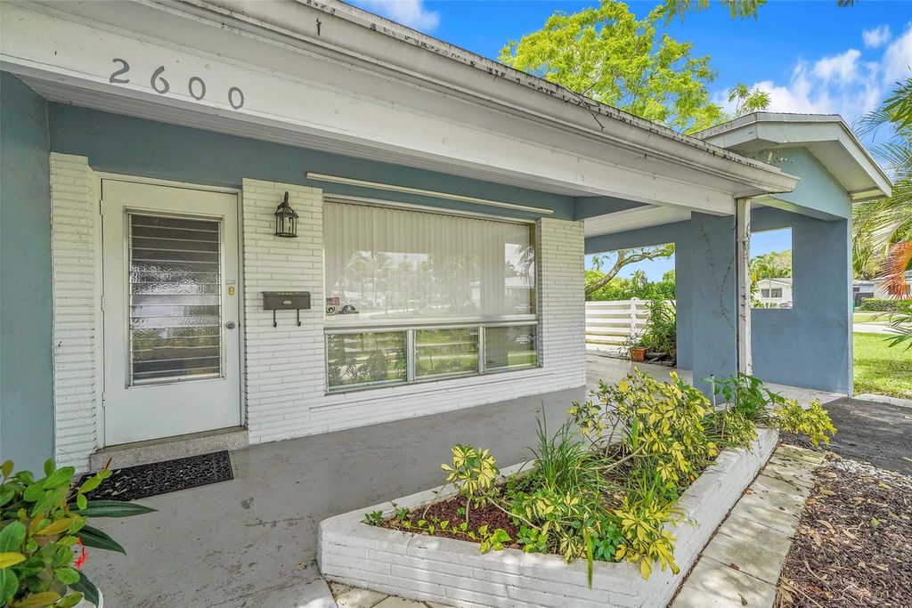 Photo of 2600 Bahama Dr, Miramar, FL 33023 (MLS # F10519293)