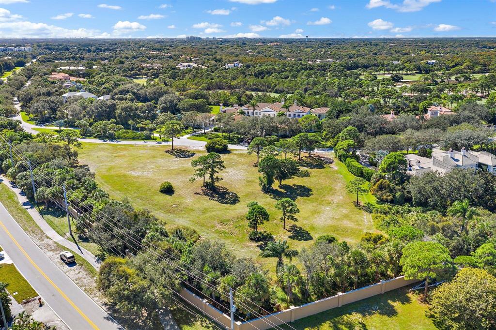 The Bears Club - Land